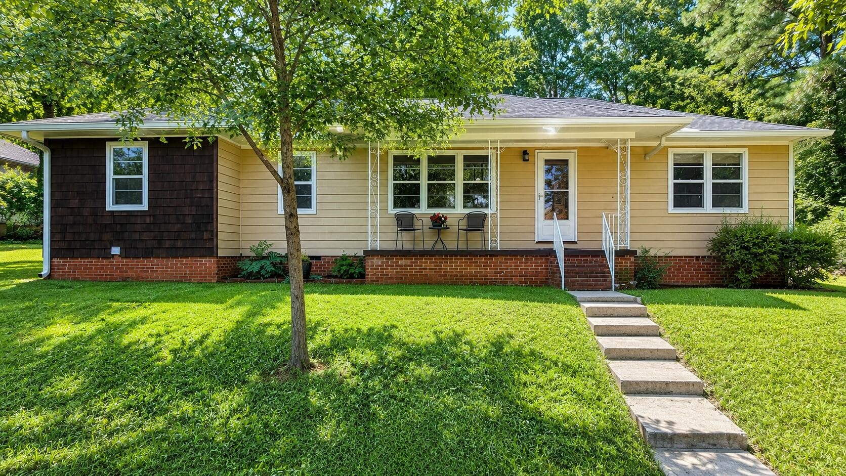 3005 Pine Drive, NE