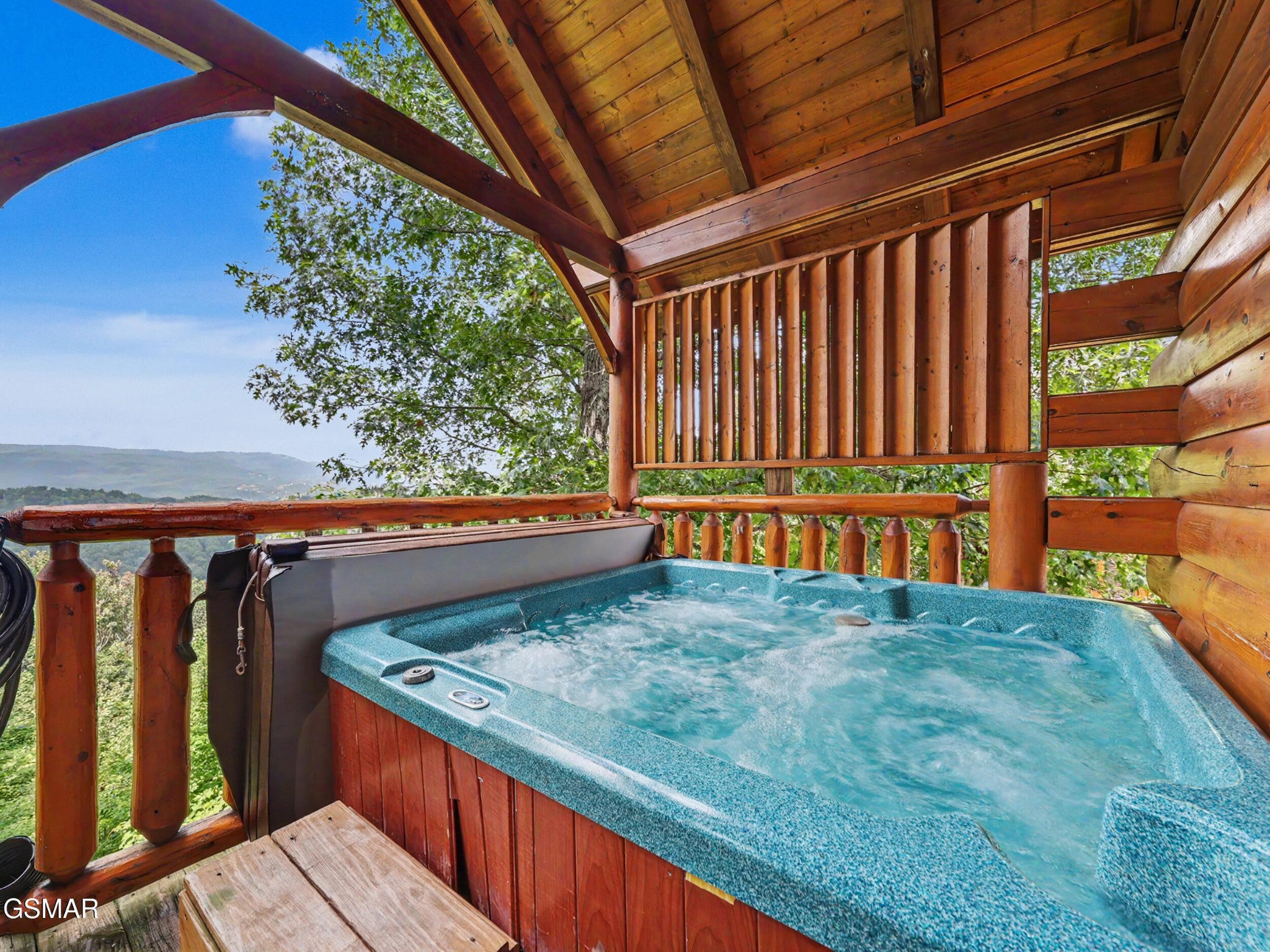 2823 White Oak Ridge Ln