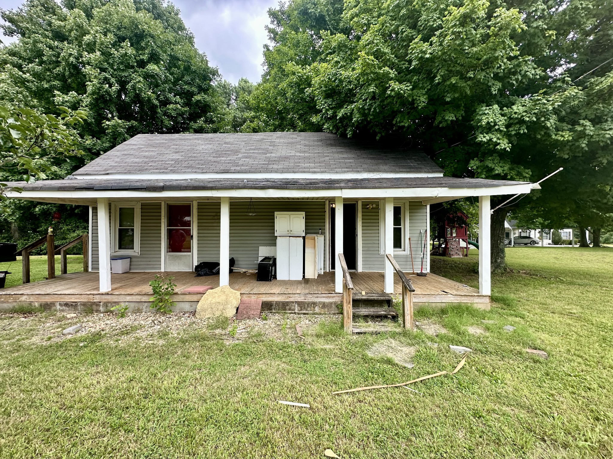 240 Red Hill Rd