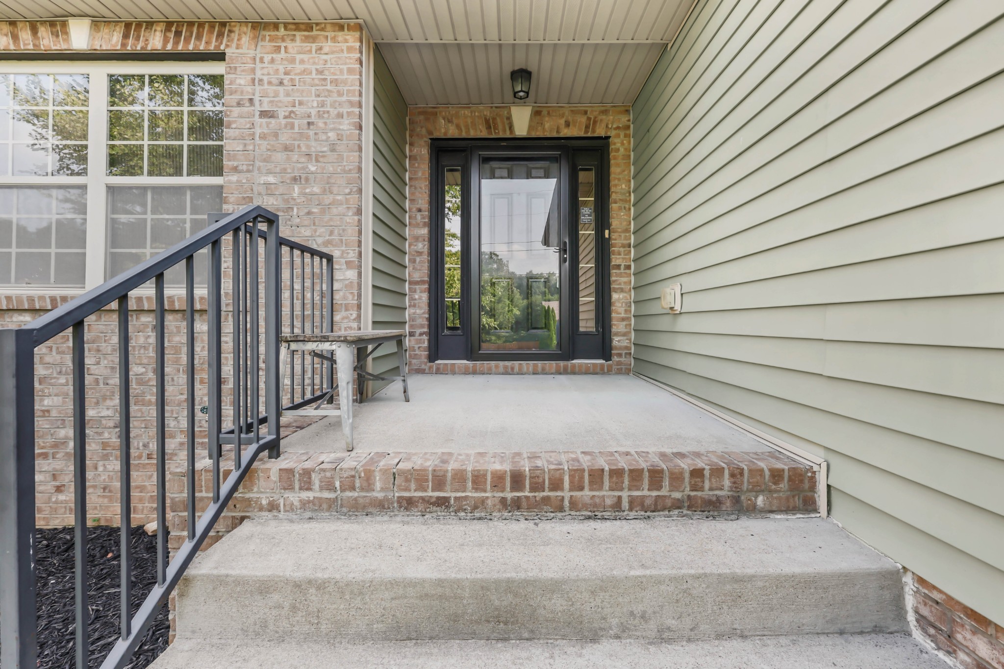 595 ANCHOR COURT