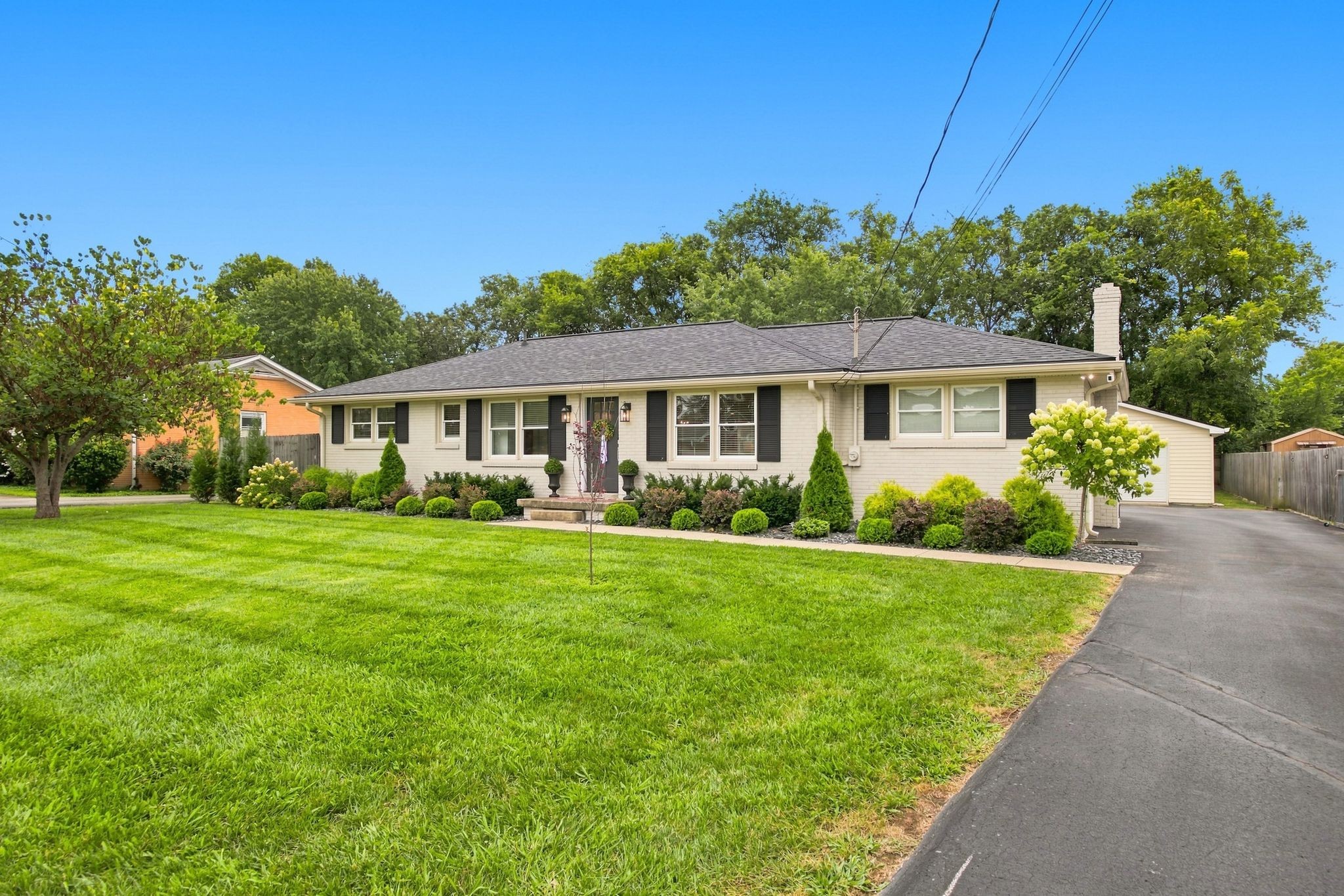1014 Hickory Ct