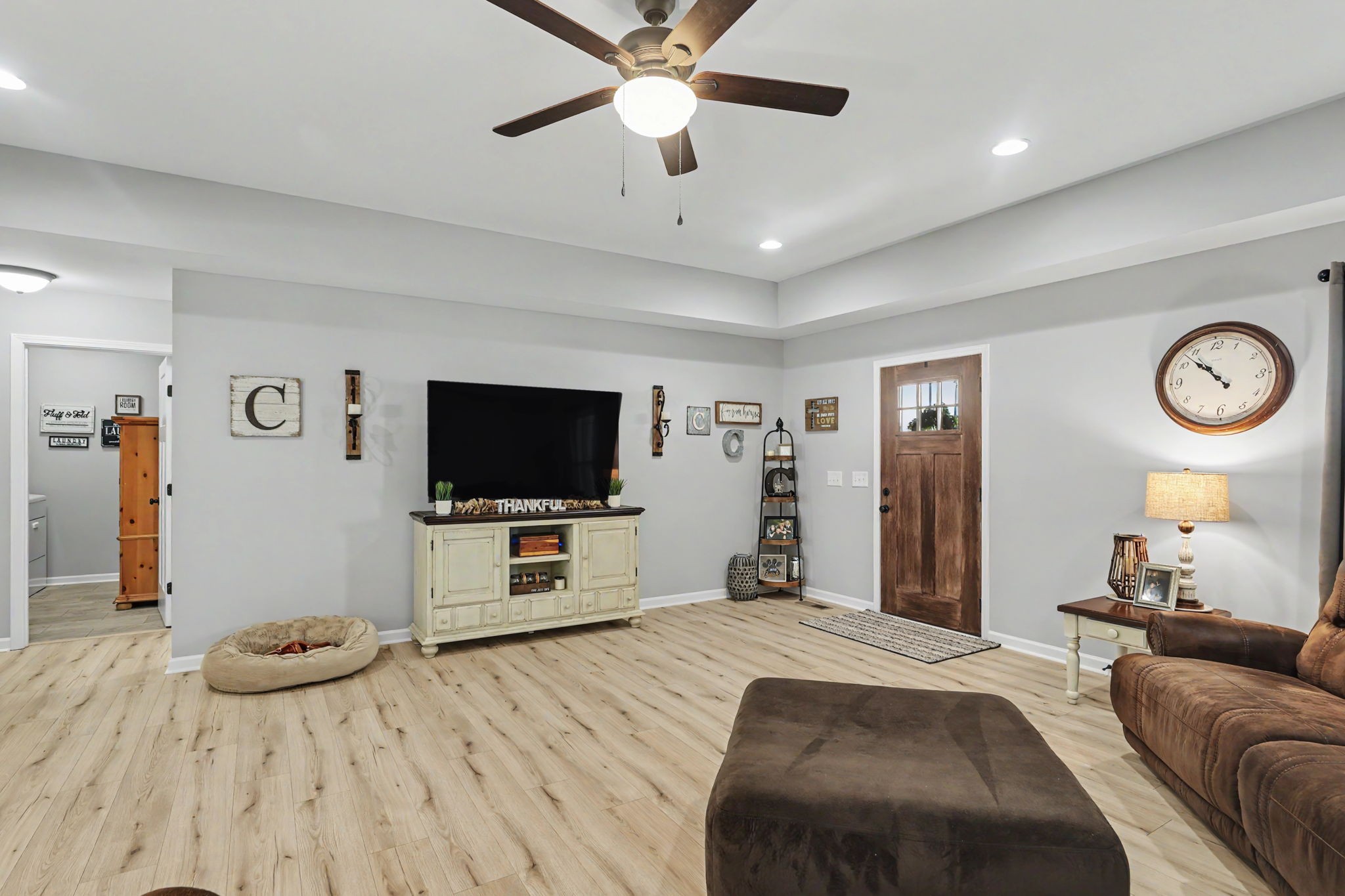 378 Randall Ln