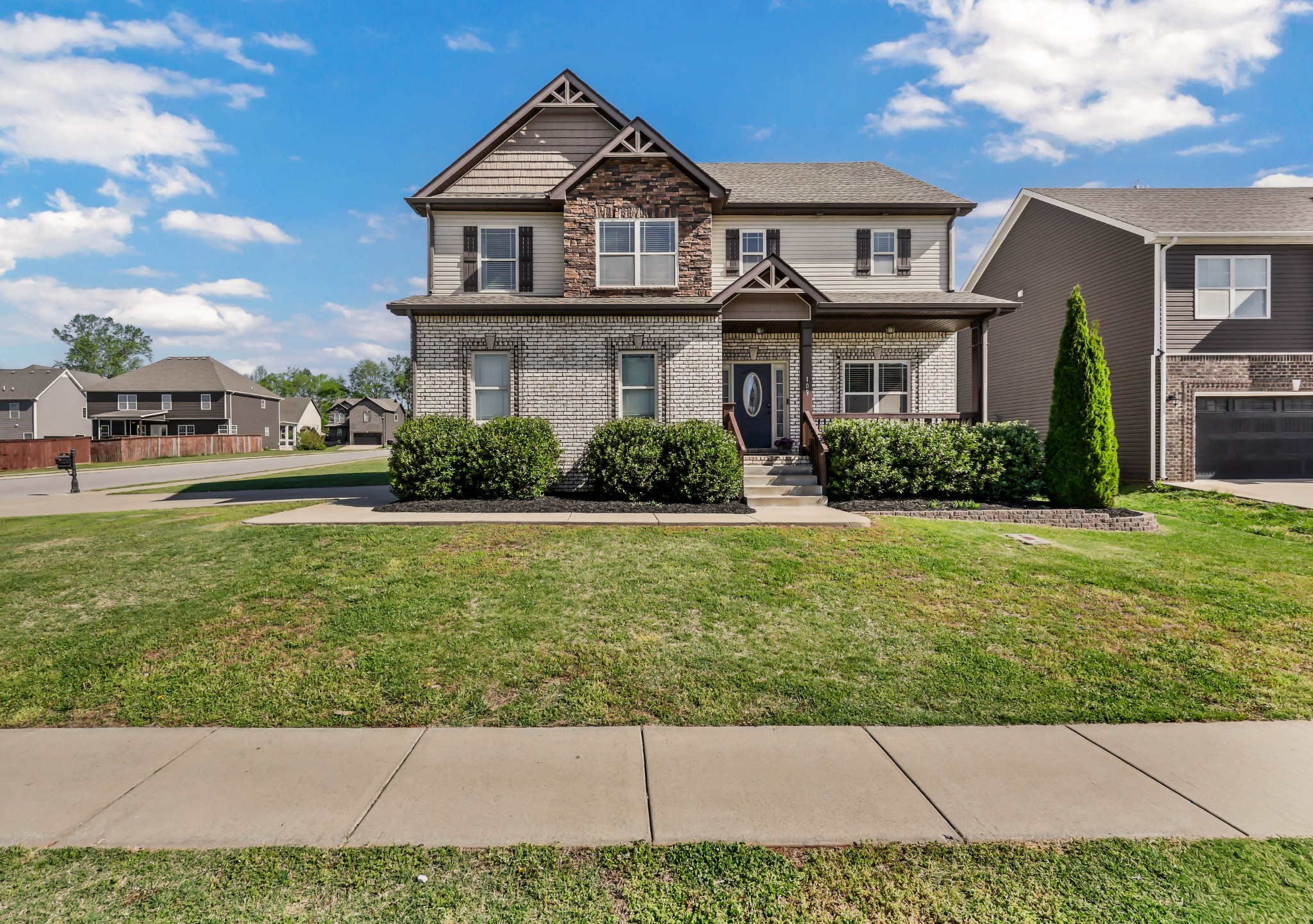 109 Easton Dr