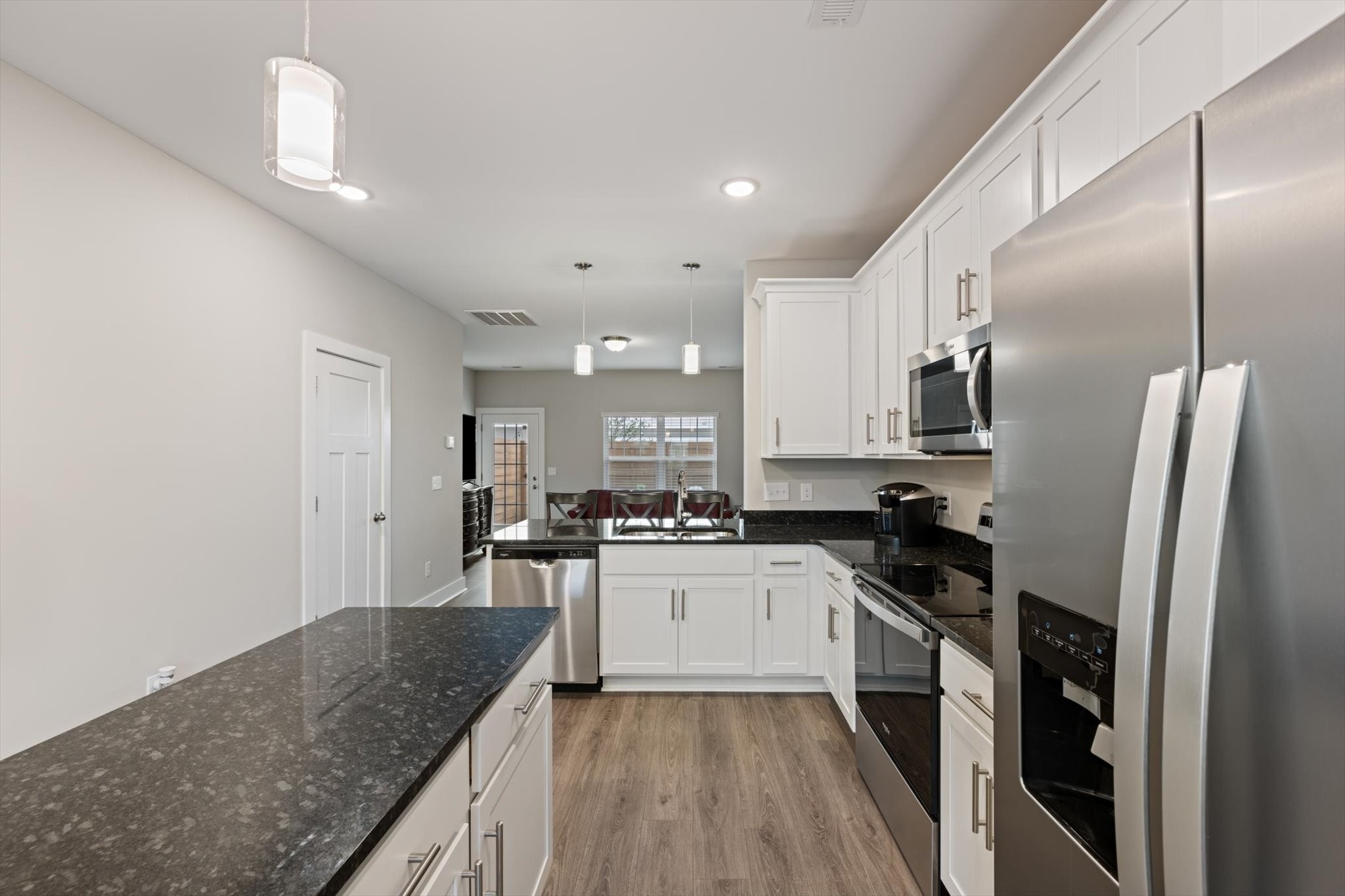 2269 Bayport Ave