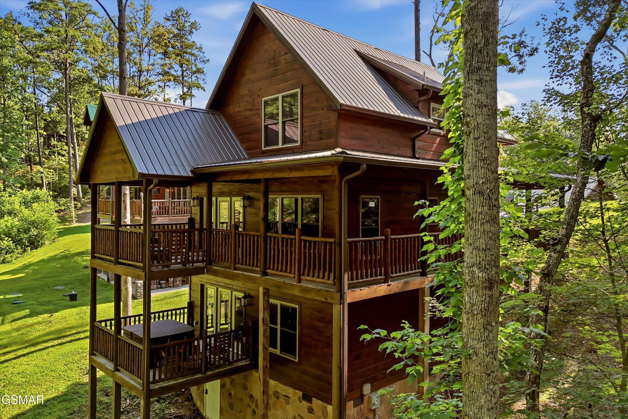 2108 Roscoe Court