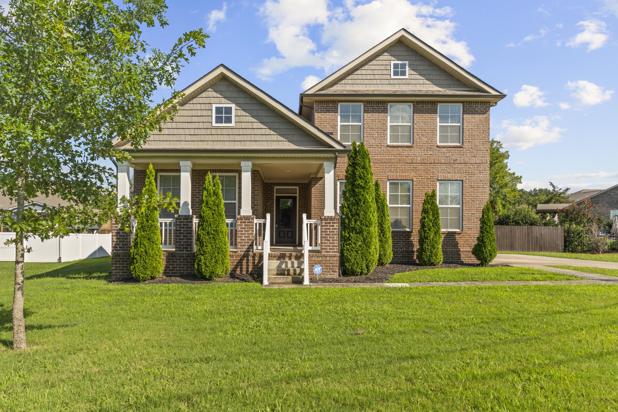 303 Twelve Oaks Ln
