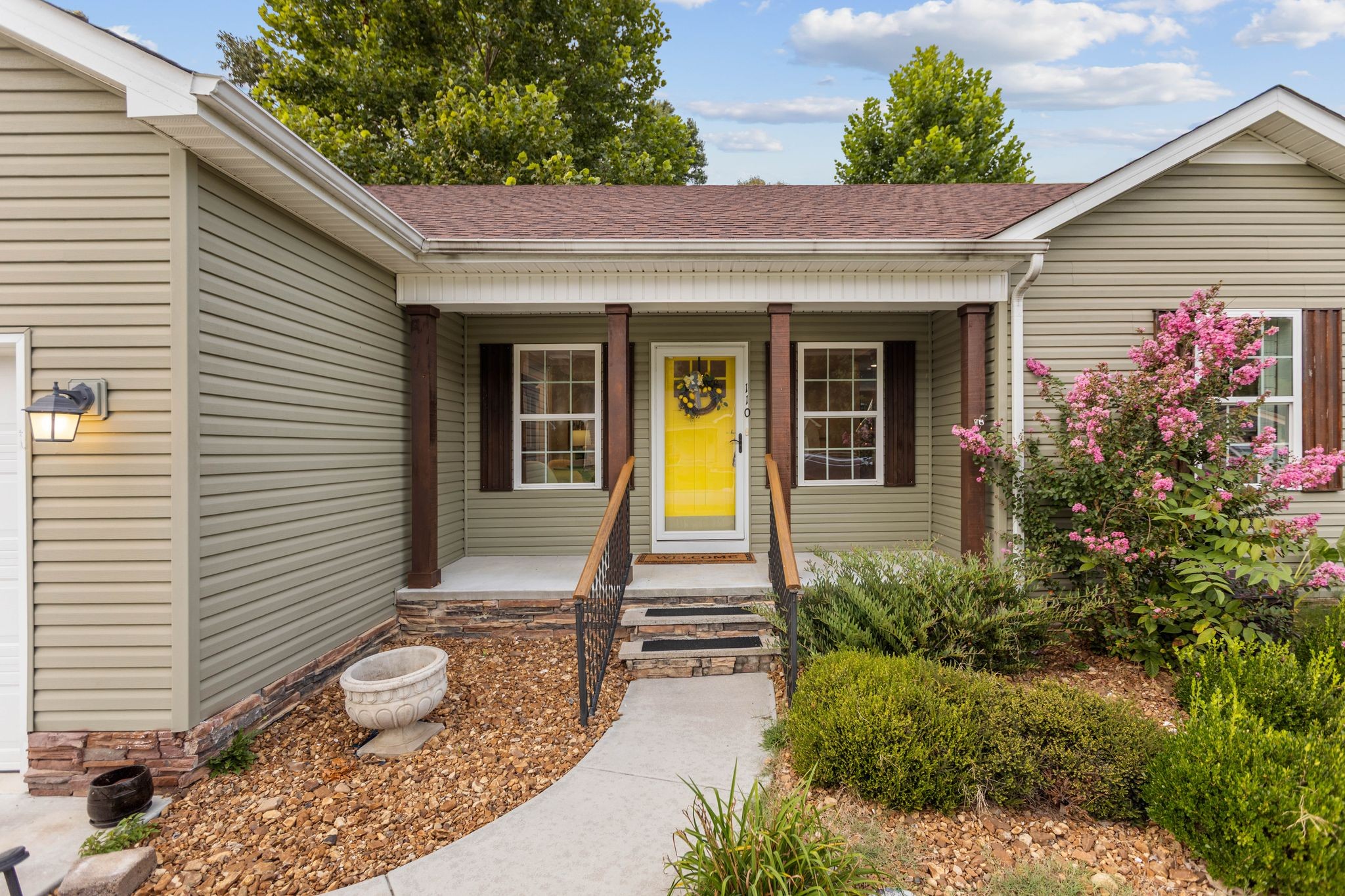 110 Collinwood Dr