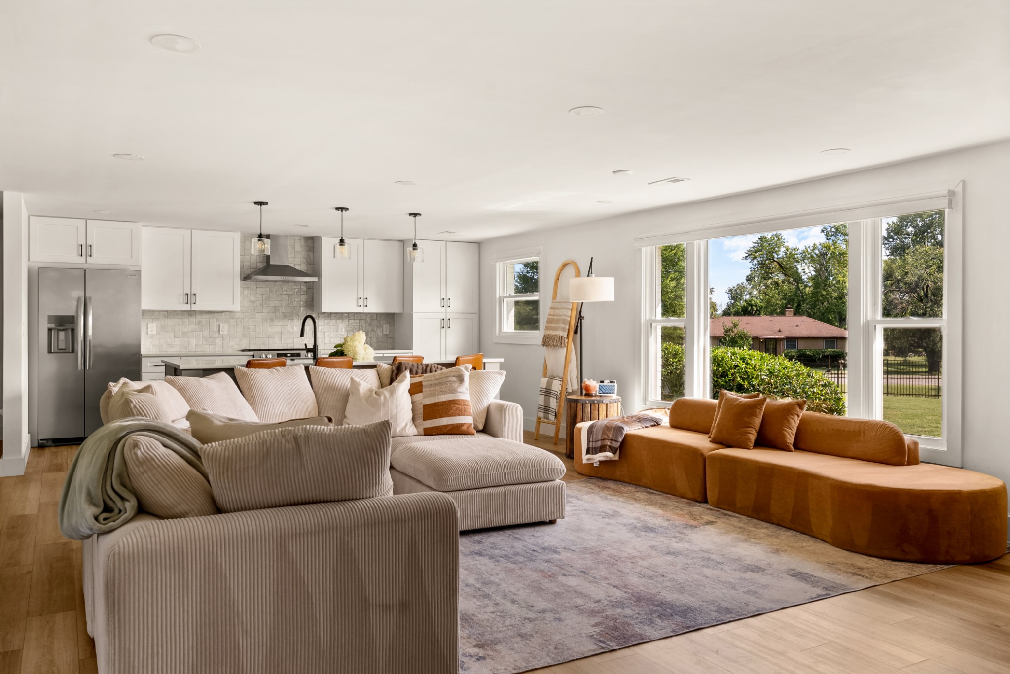 2903 Stanwyck Dr