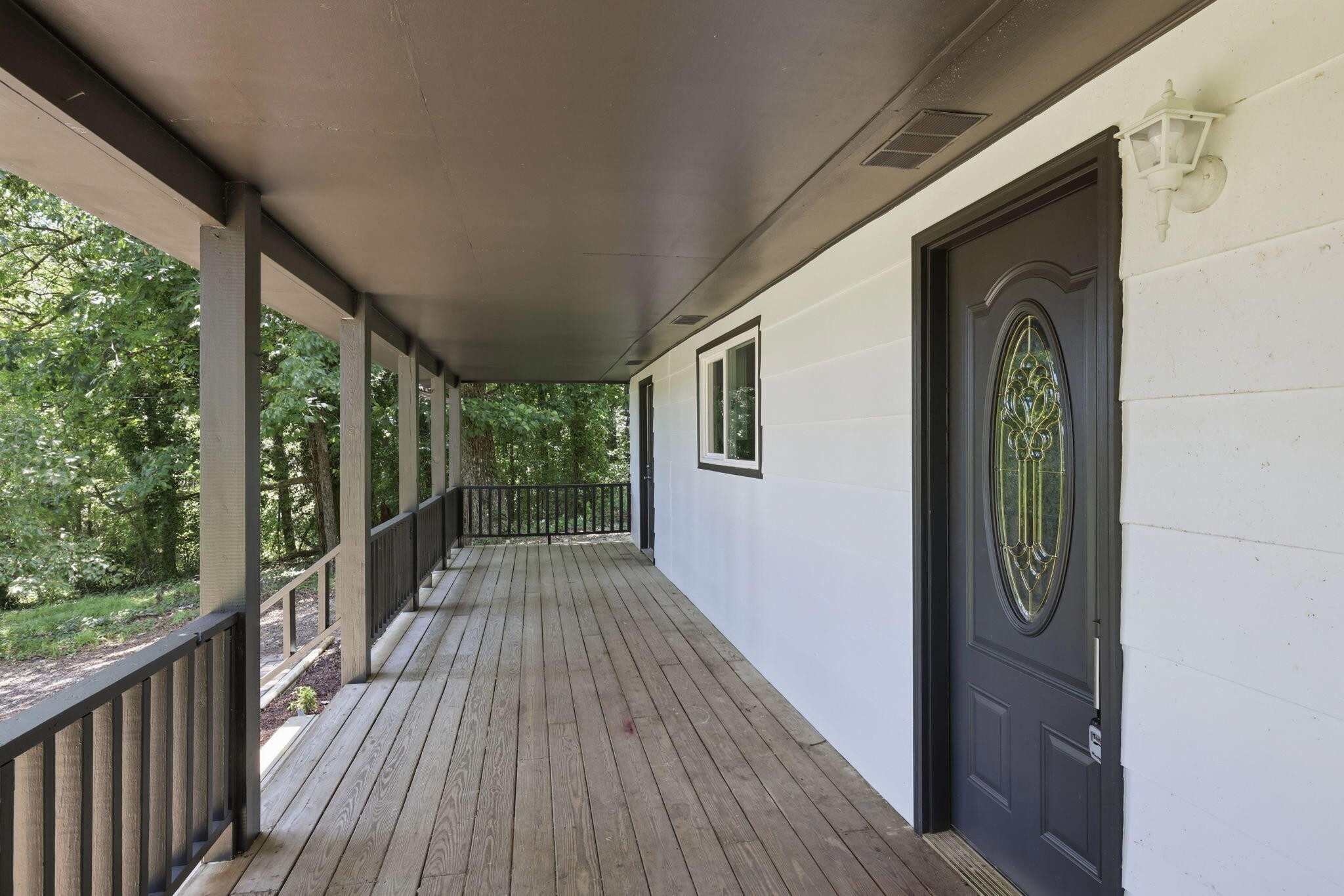 664 Red Hill Valley Road, SE