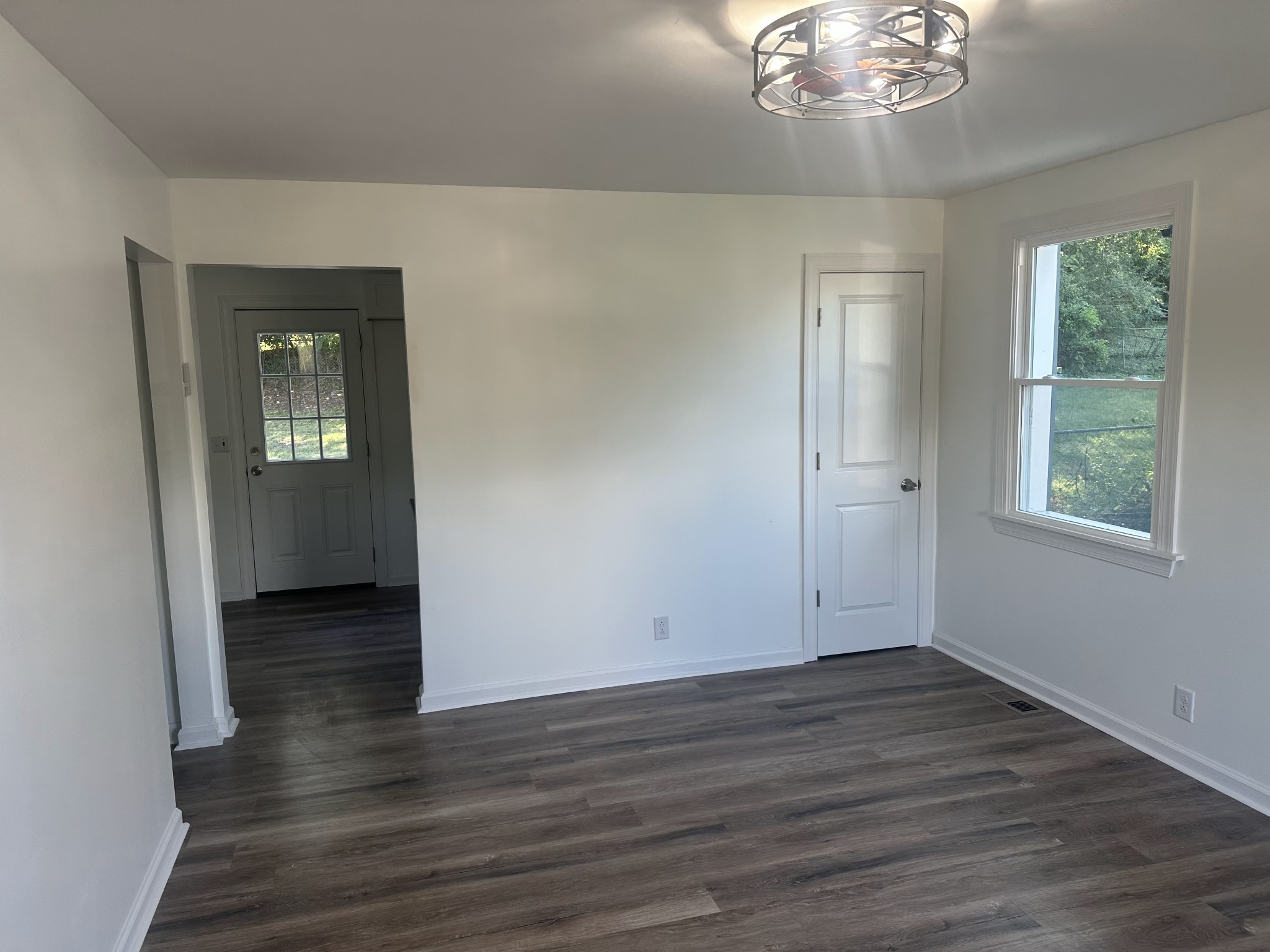 3337 Olsen Ln