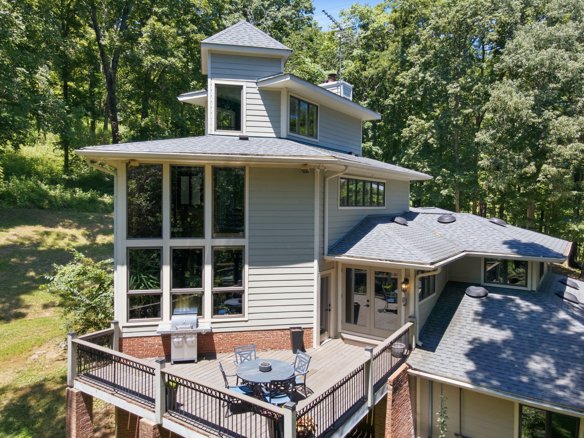 2261 Skinner Rd