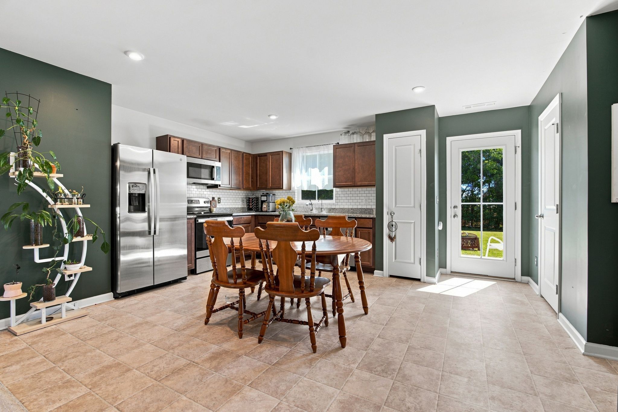 5409 Walnut Chase Dr