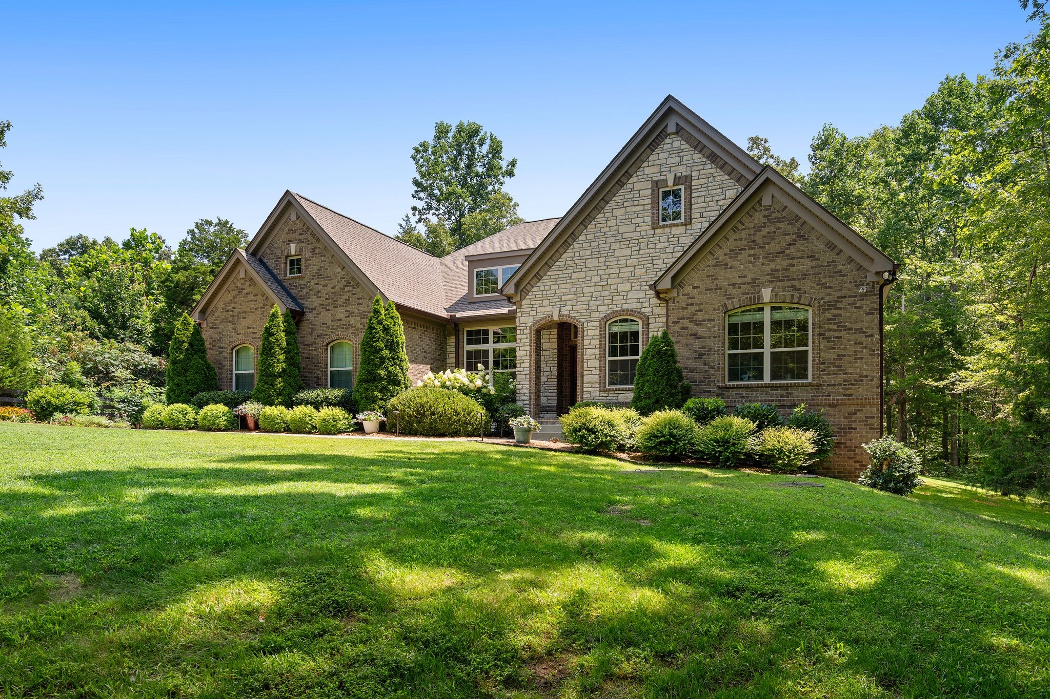 8012 Rose Ridge Pvt Lane