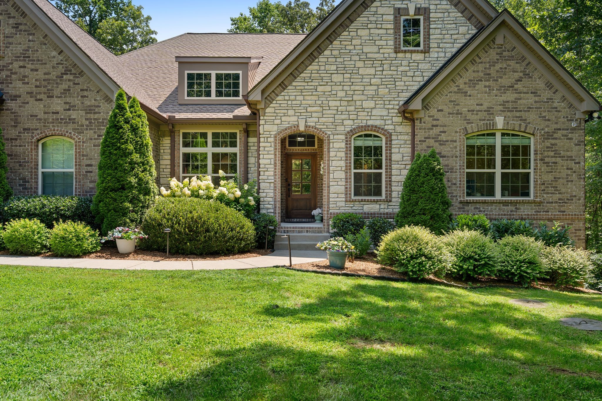 8012 Rose Ridge Pvt Lane