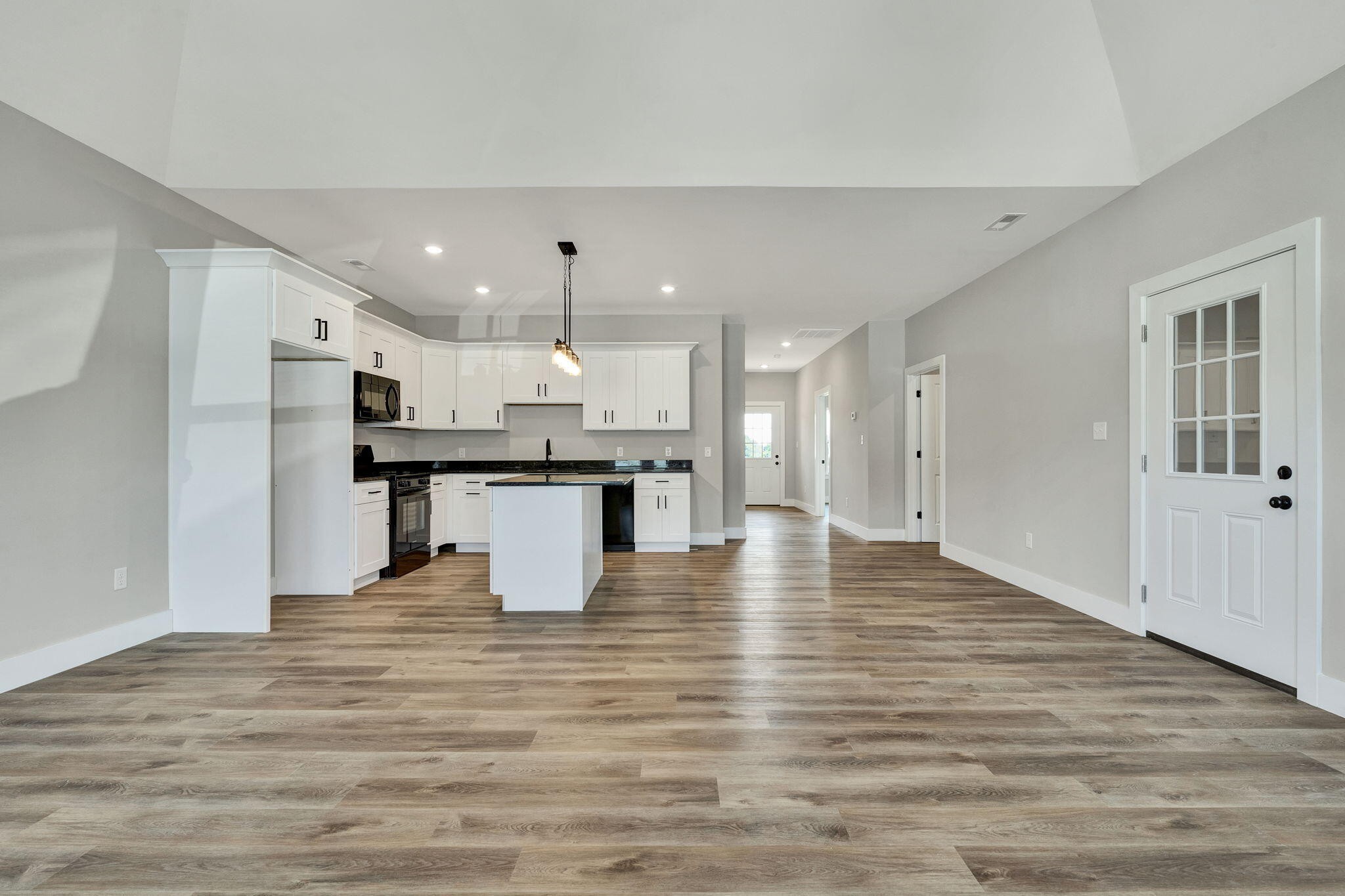 1090 Congress Parkway, N