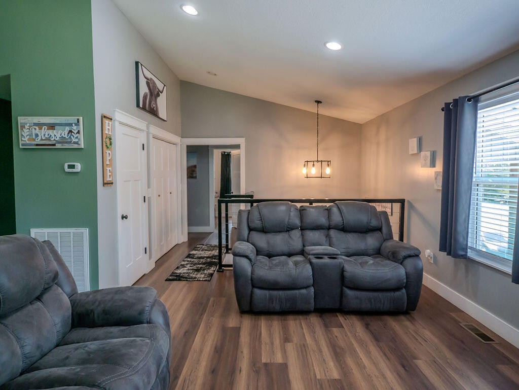 284 Sweetsprings Road