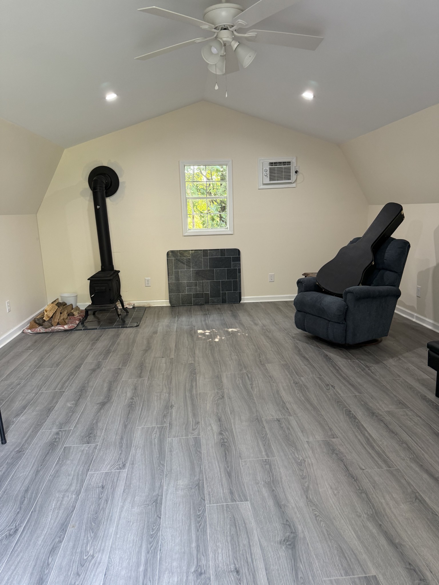 565 Mt Zion Rd