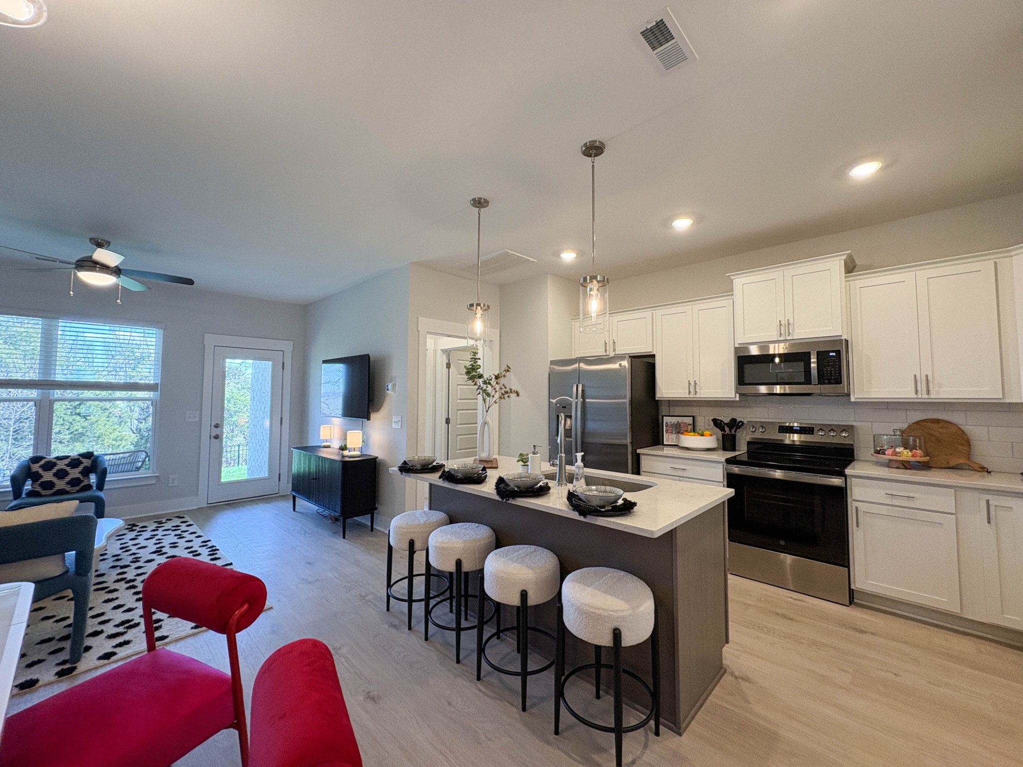 225 Glencrest Drive
