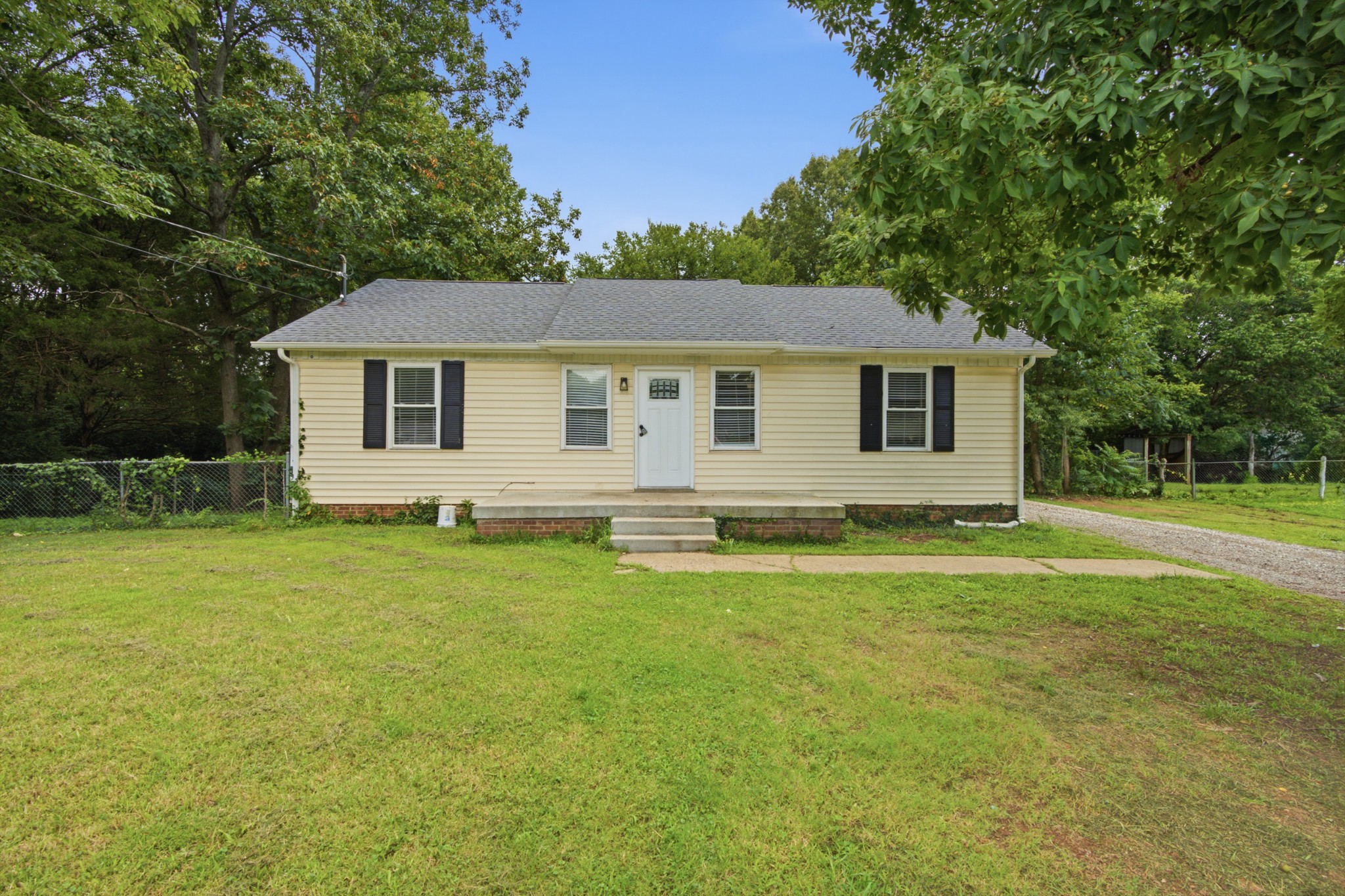 529 Anderson Ave