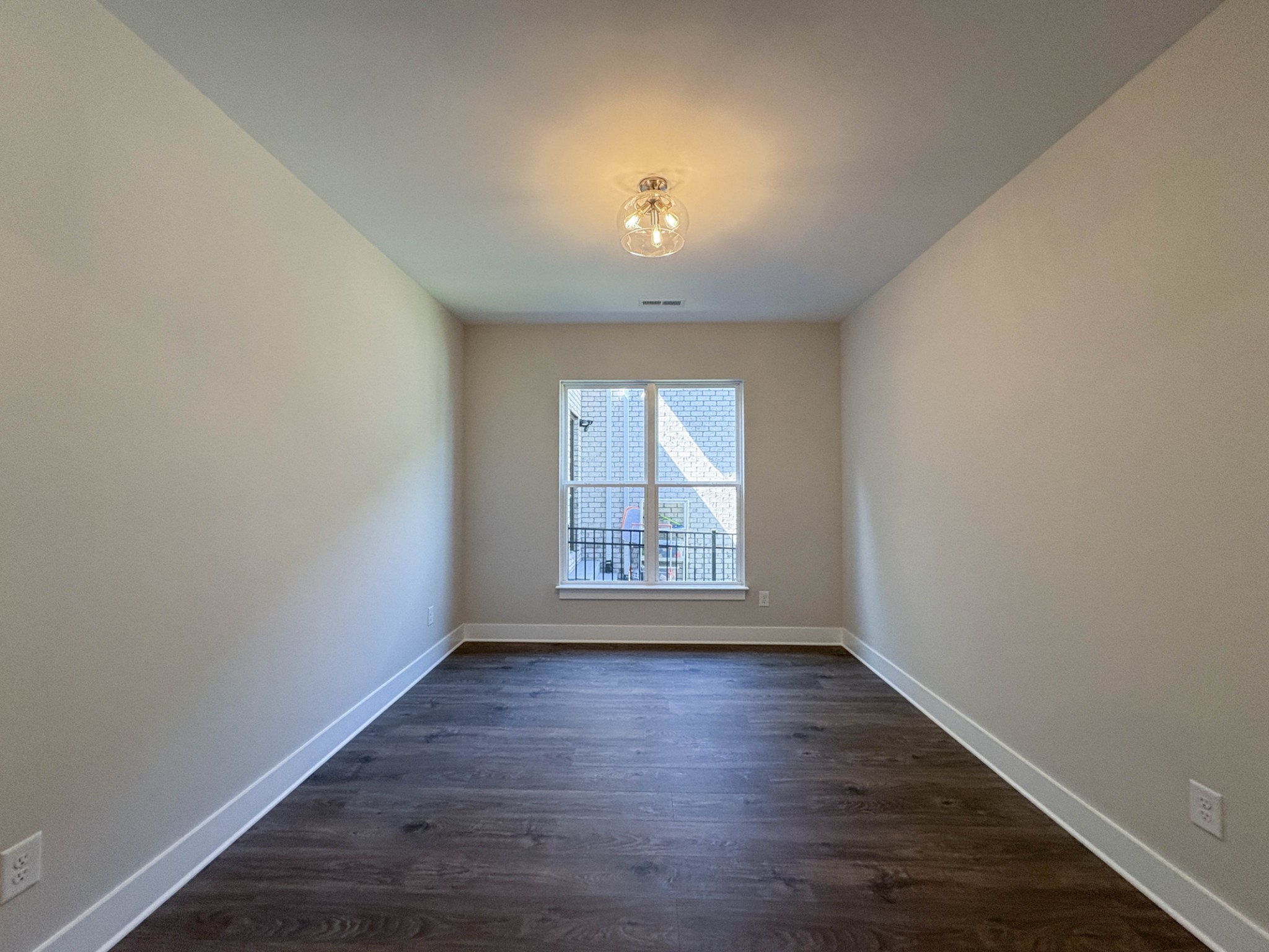 228 Hudson Dr
