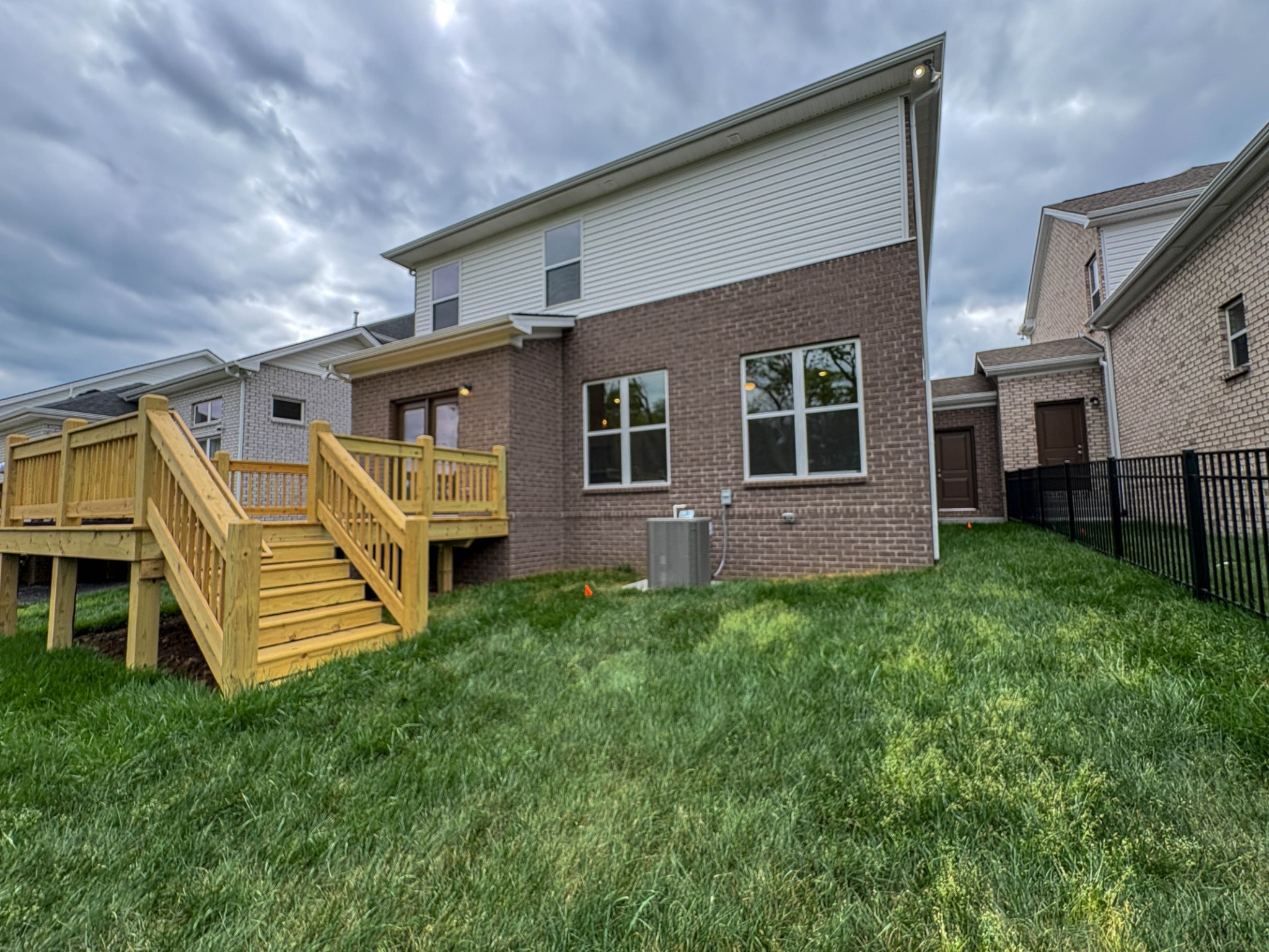 228 Hudson Dr