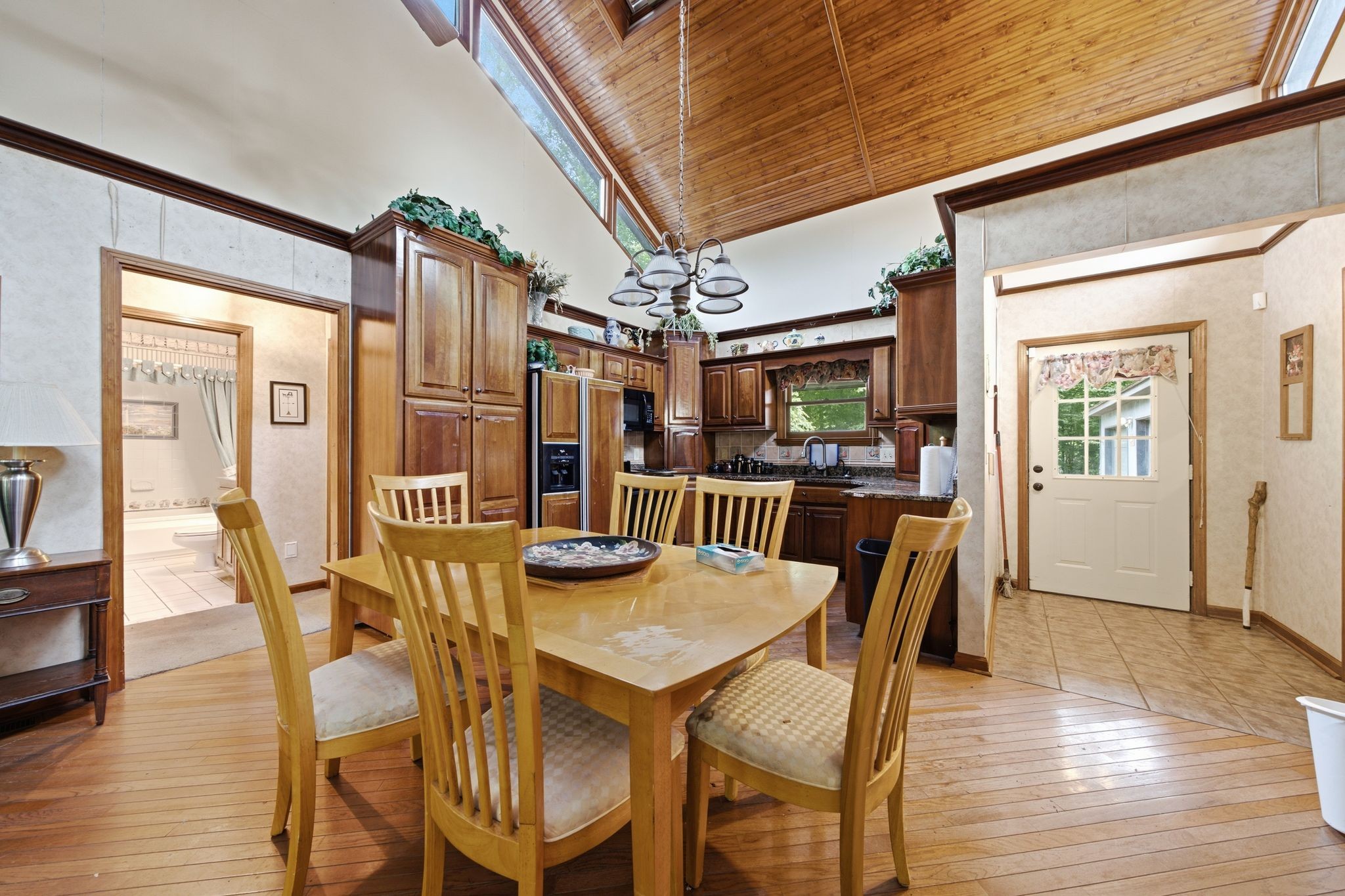 508 Old Stagecoach Lane