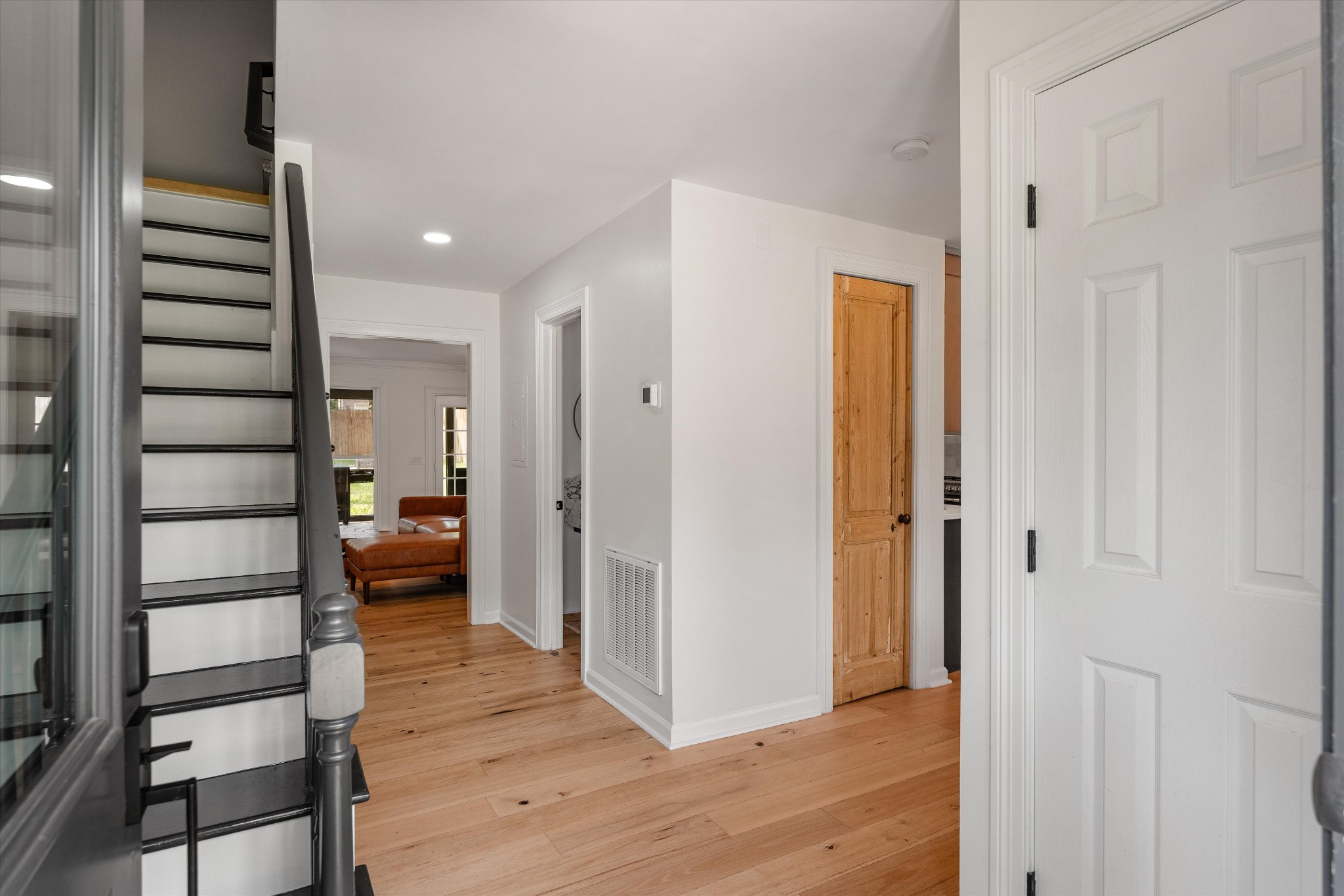 4421 Belmont Park Ter