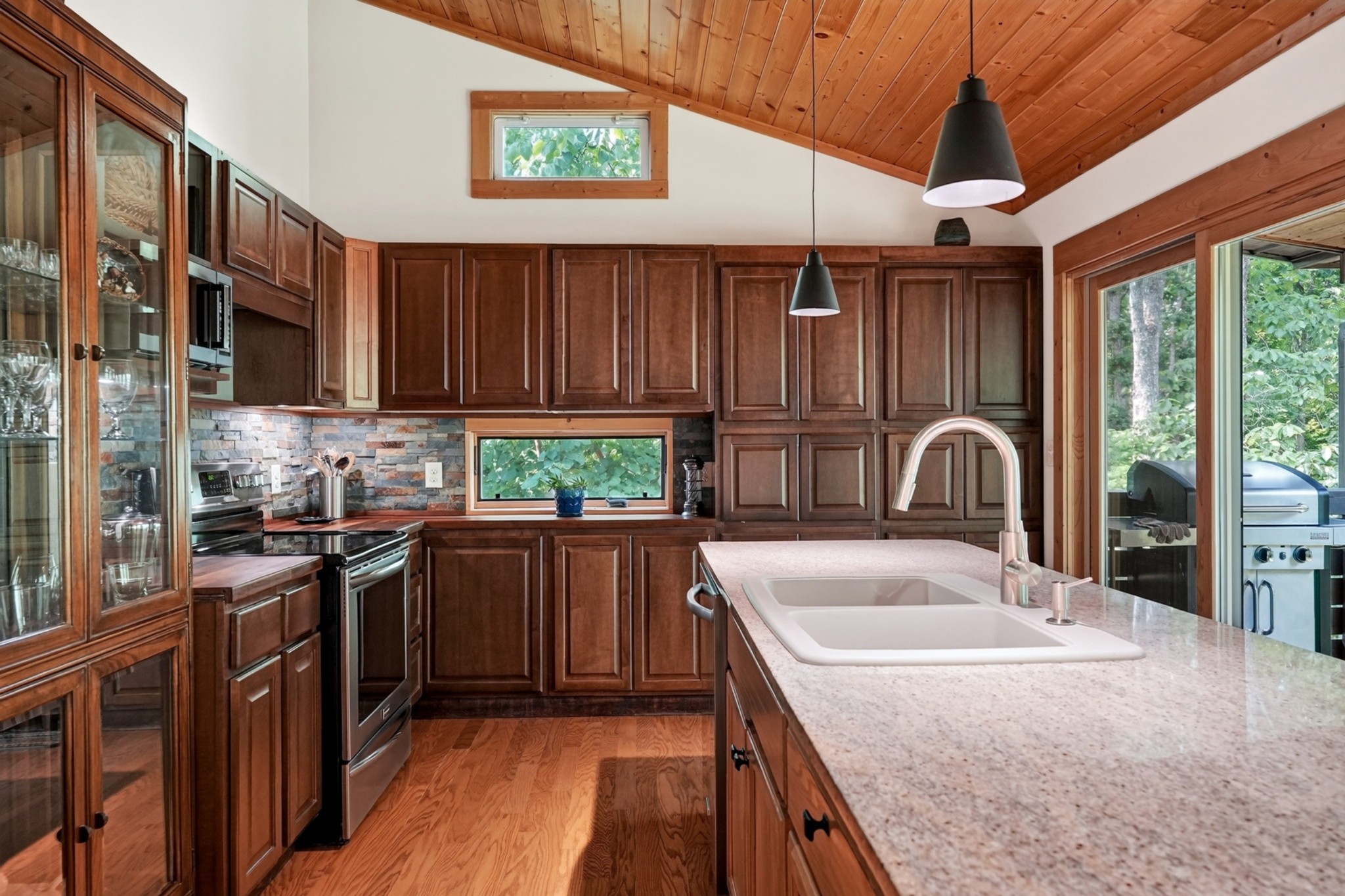 361 Bear Knob Ln