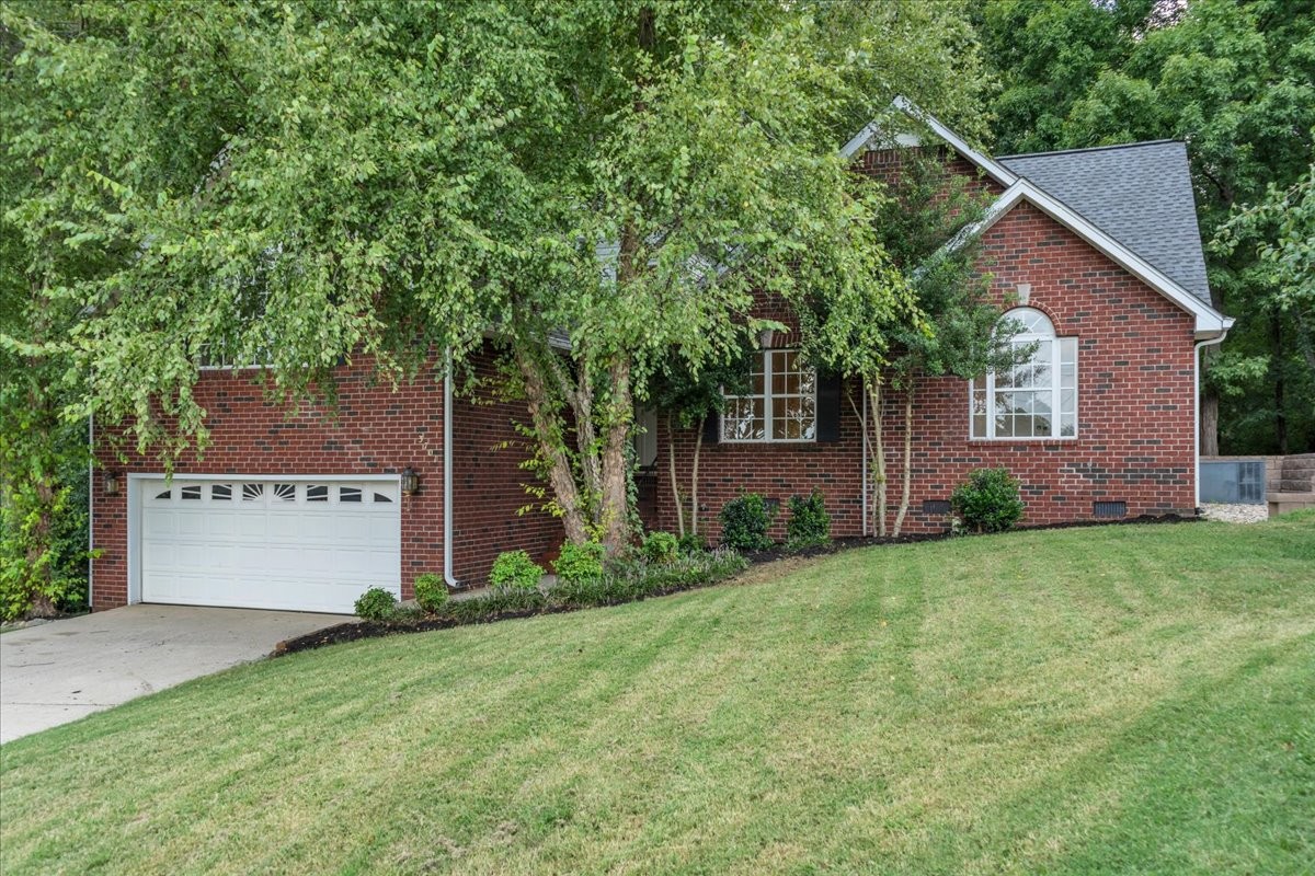 3701 Henricks Hill Dr