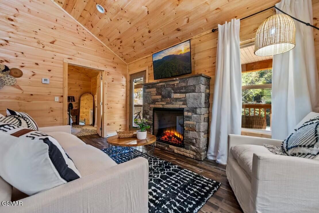 2109 Bluff Ridge Road