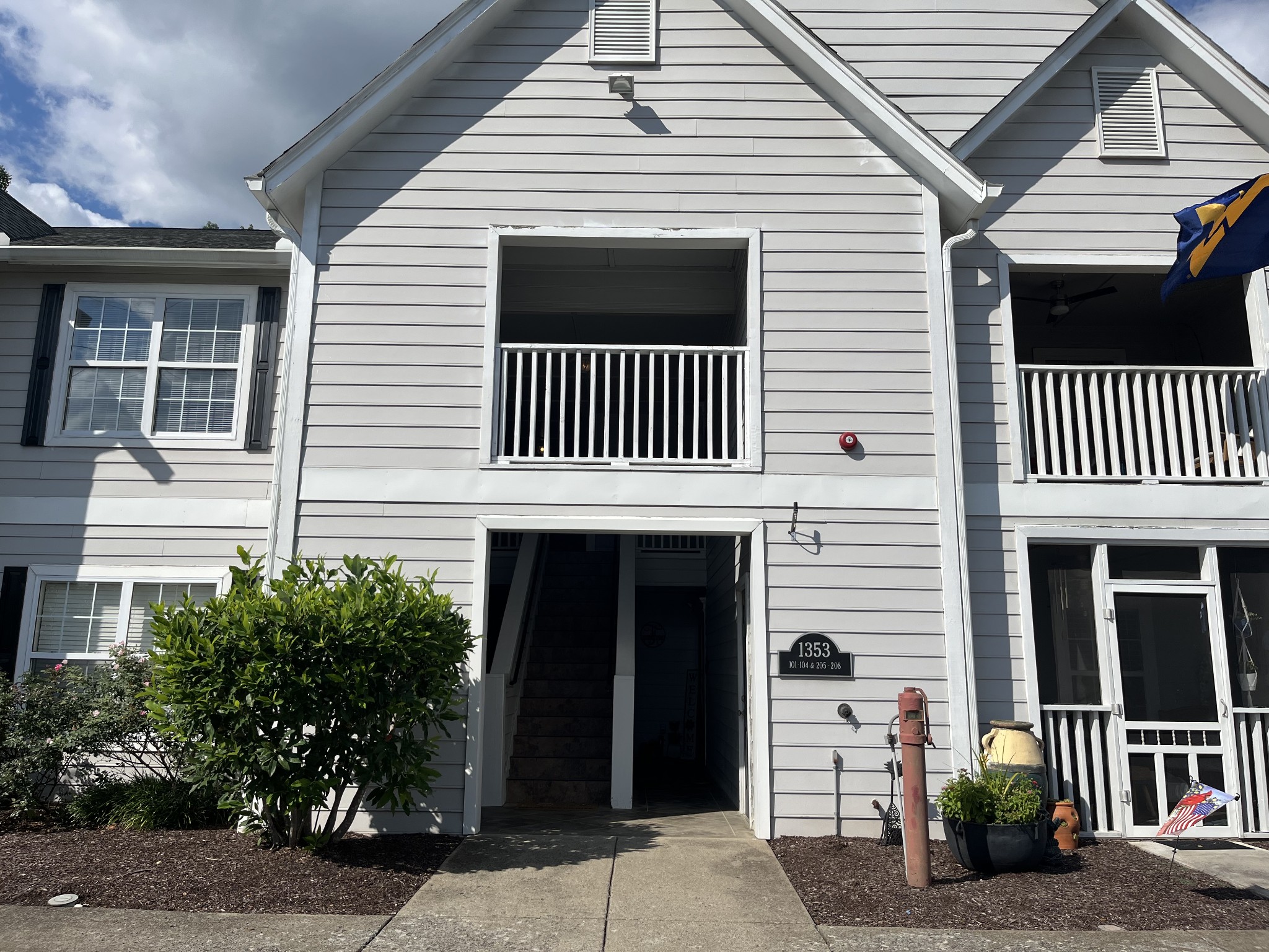 1353 Highway 12, S