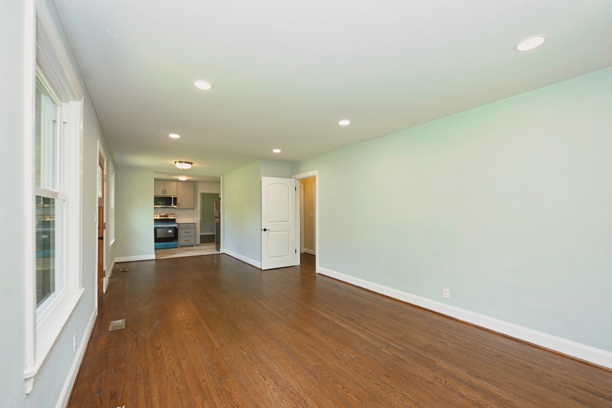2213 Ridgecrest Dr