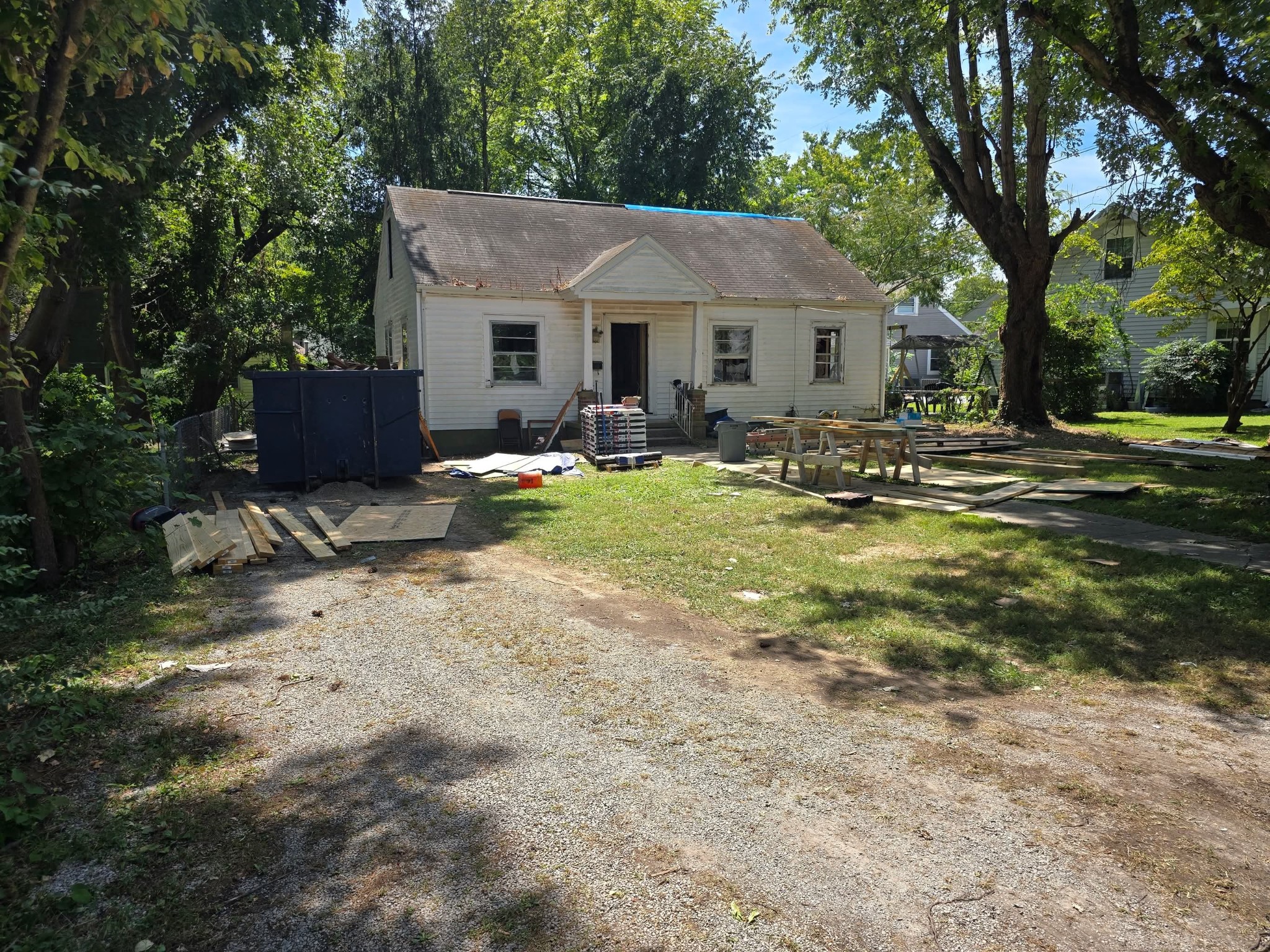 309 Crestview Dr