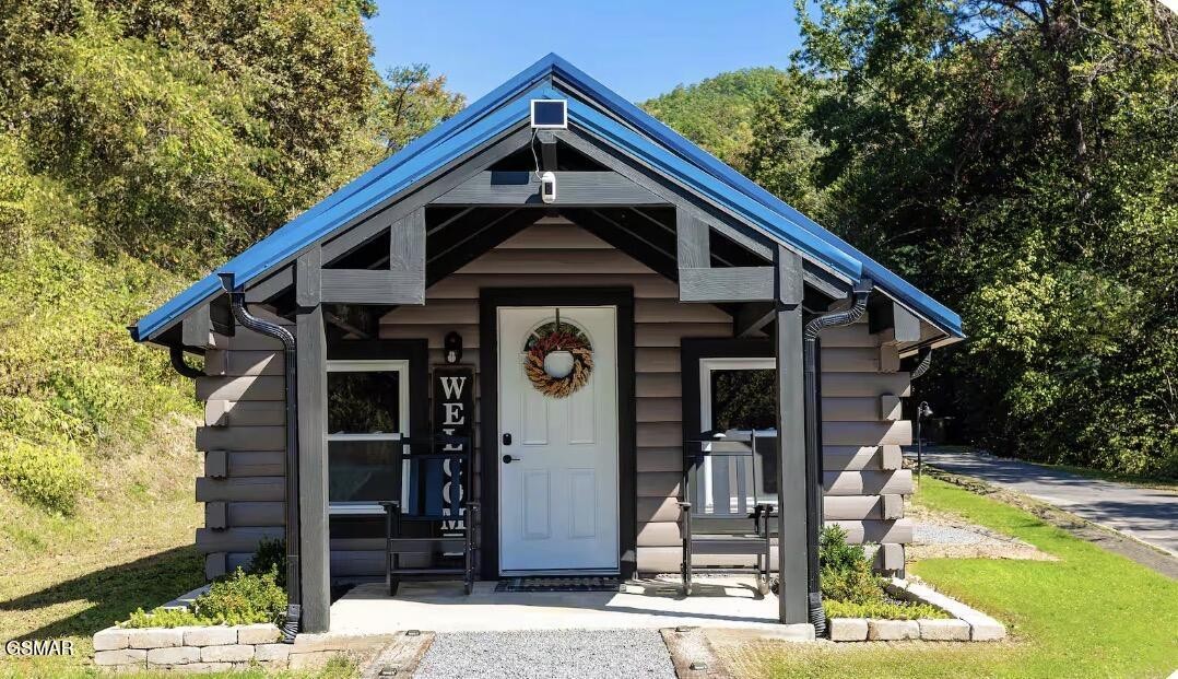 1656 Walker Trail
