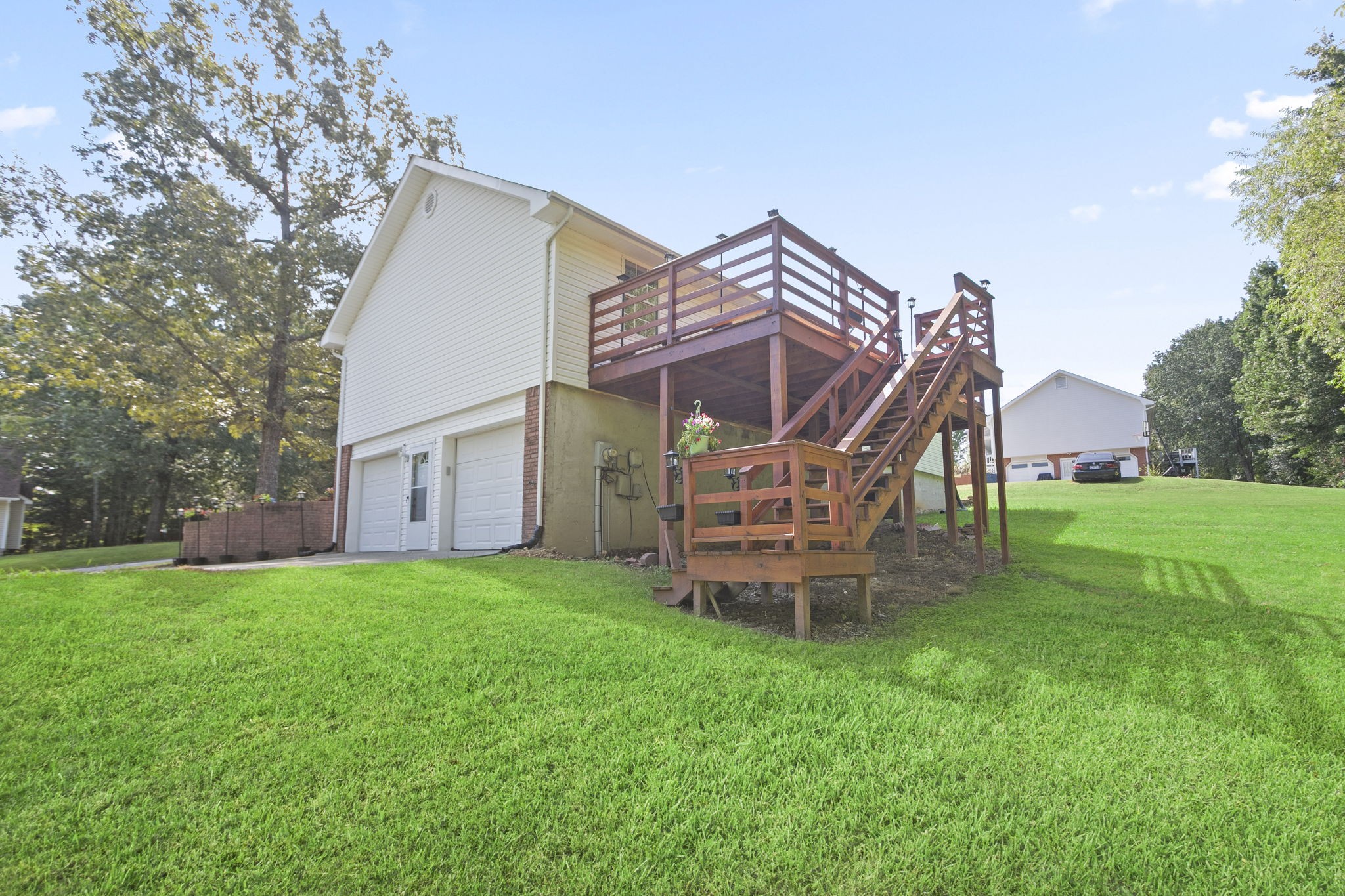 5819 Riley Rd