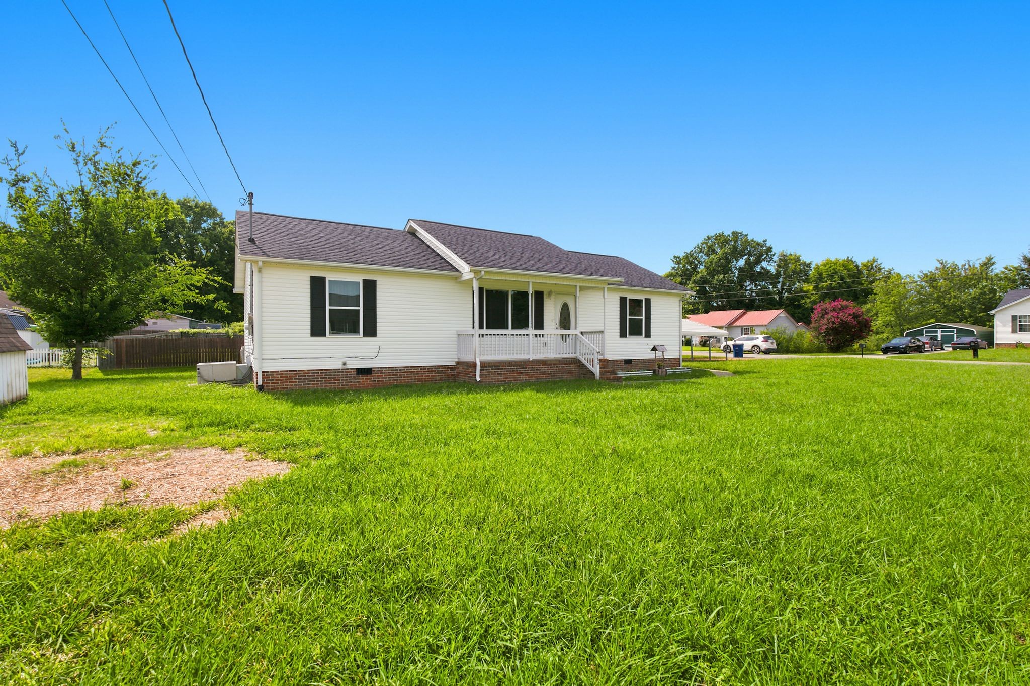 109 Anna Ln