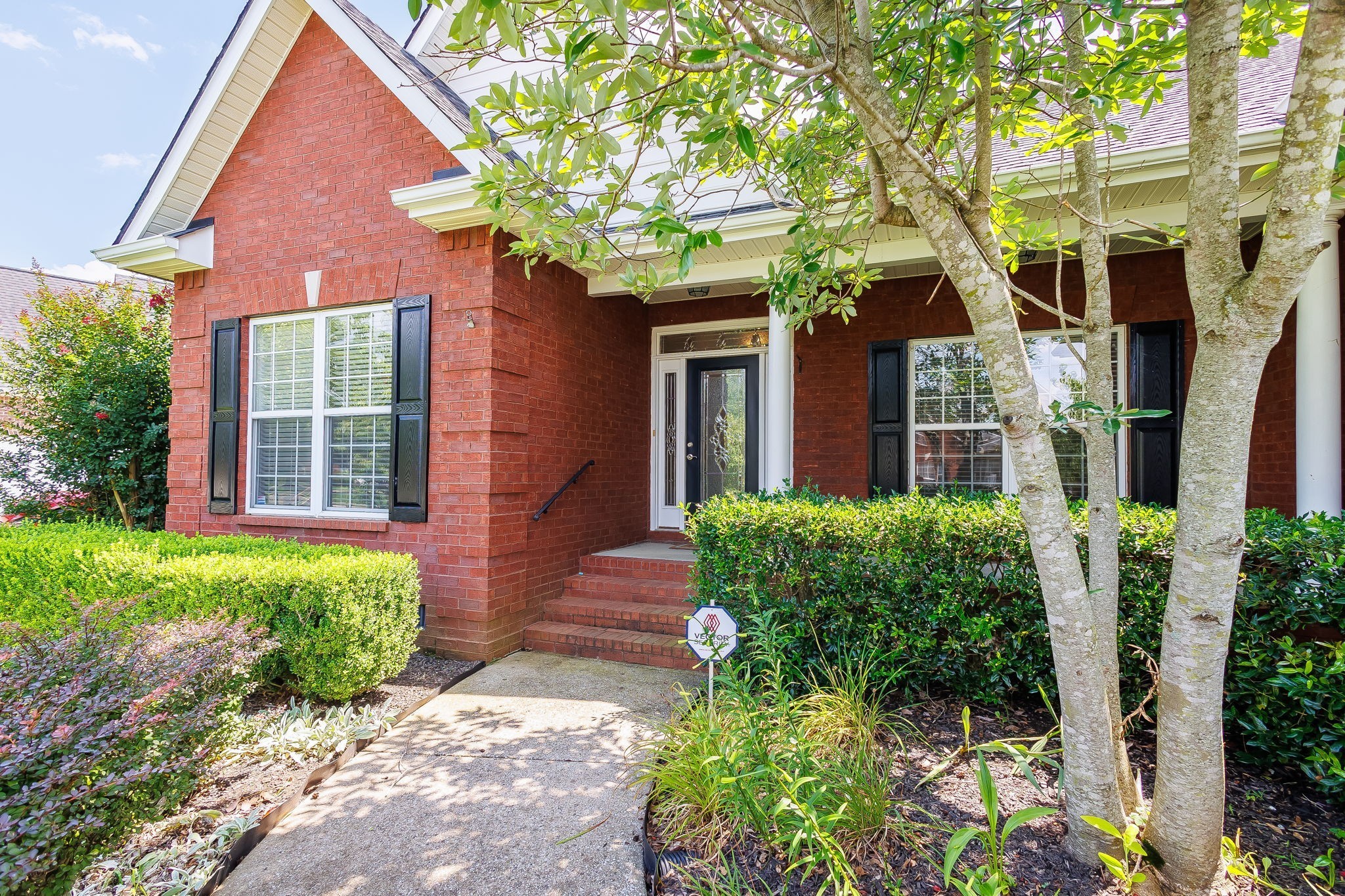 3630 Geneva Dr