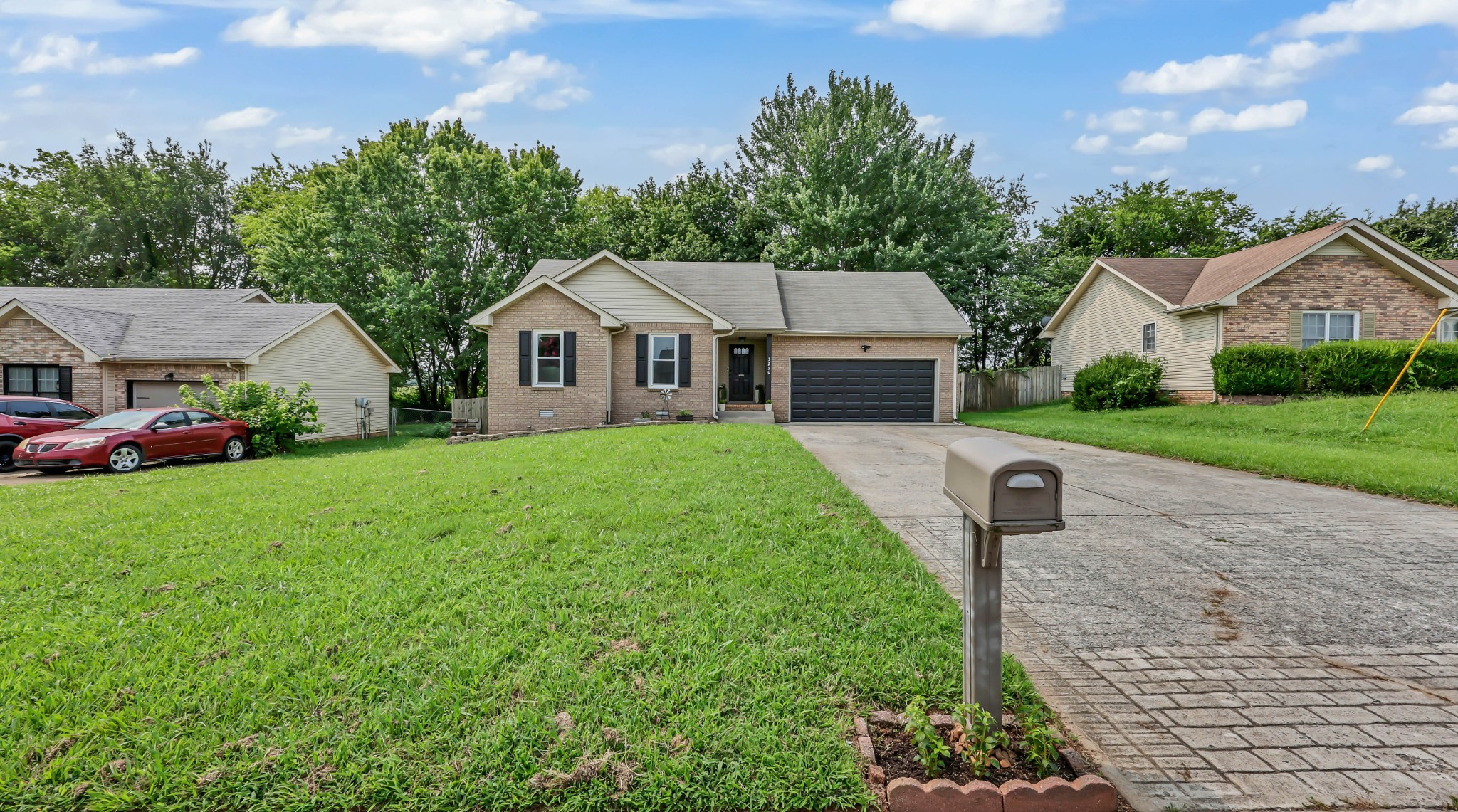 3250 S Senseney Cir