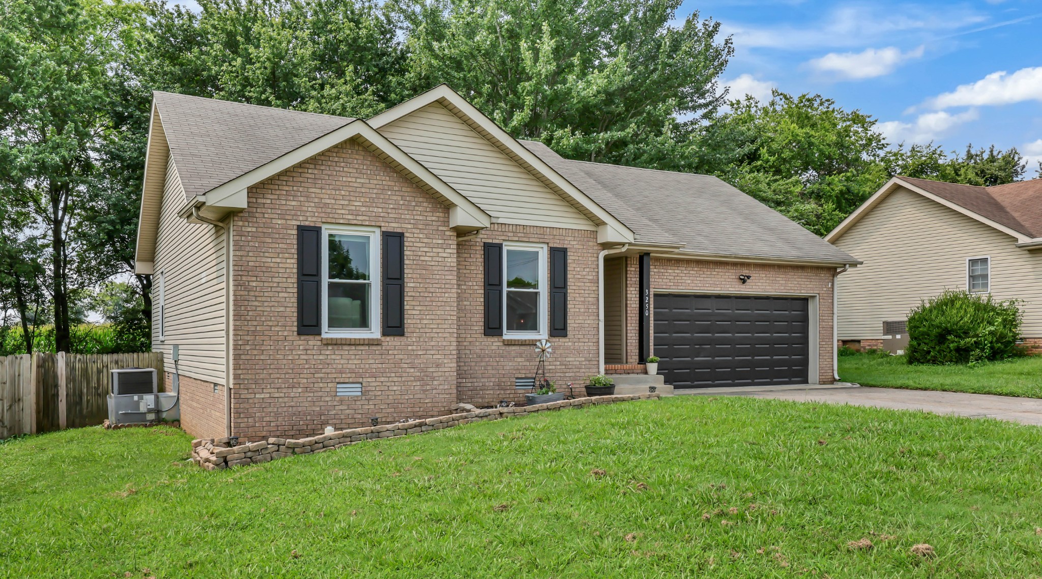 3250 S Senseney Cir
