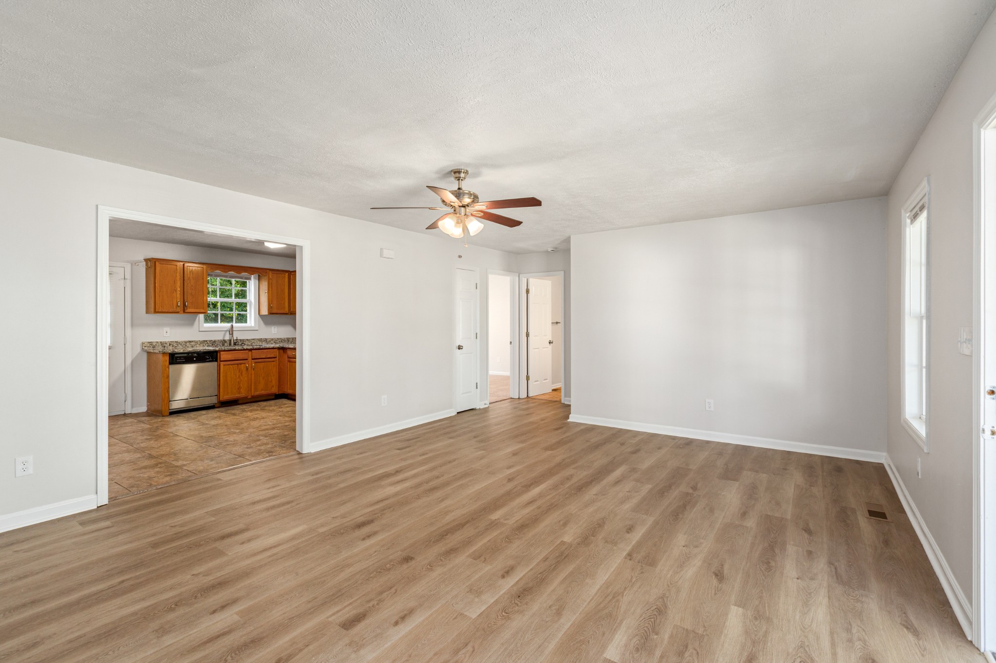 2923 Sams Ct