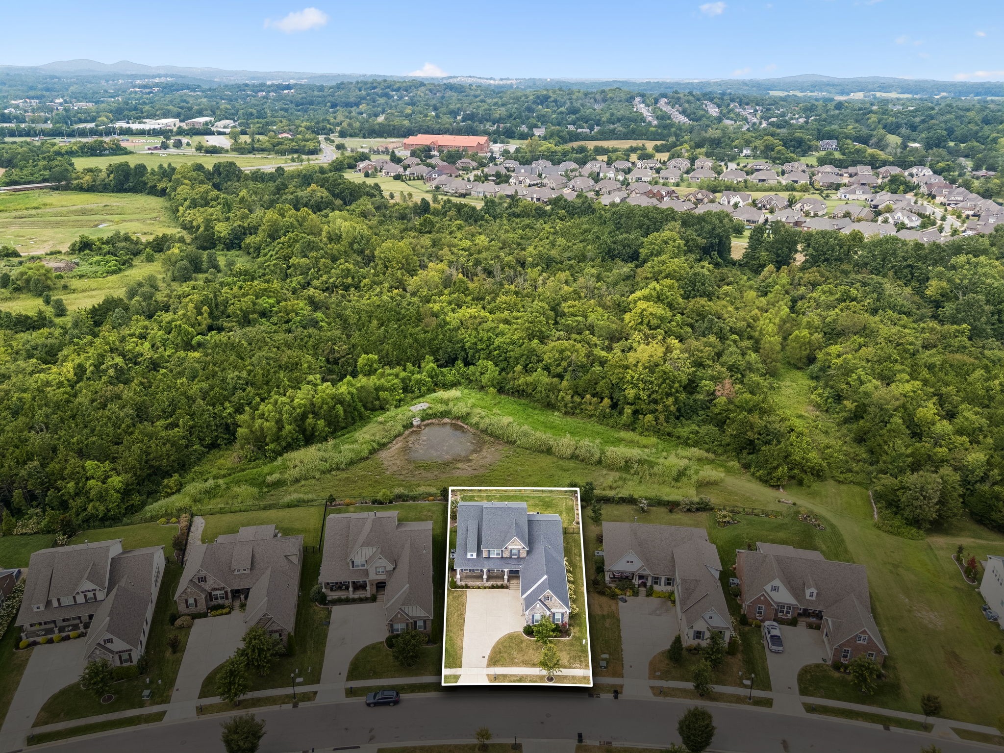 3231 Bradfield Dr