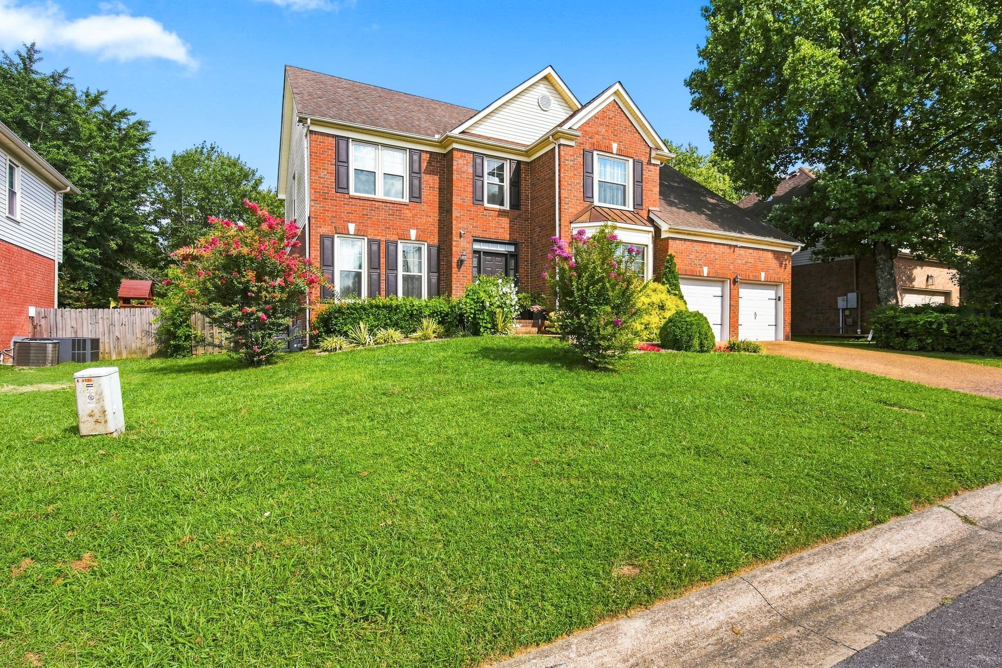4736 Potomac Ln