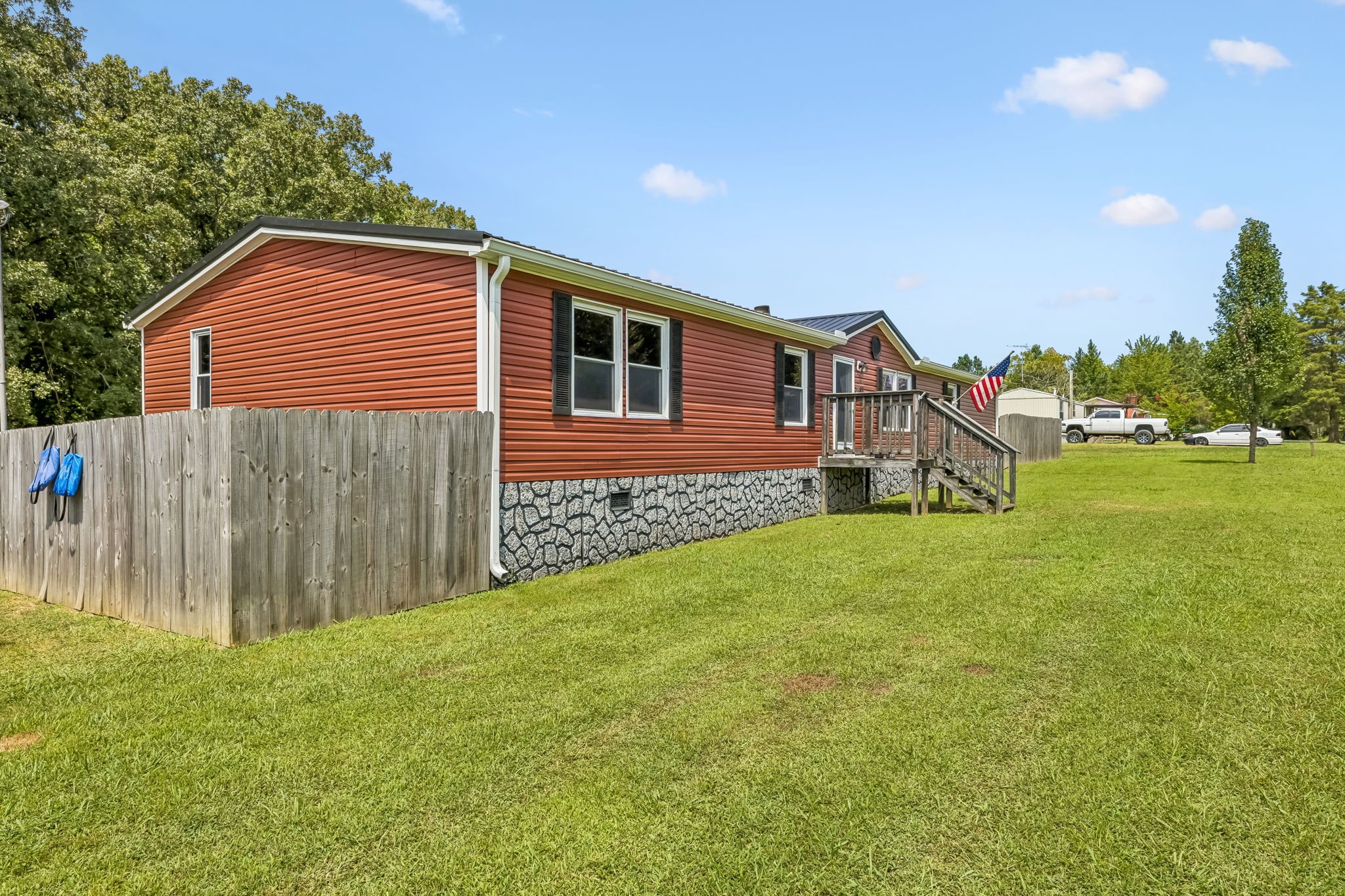 216 Shubert Rd