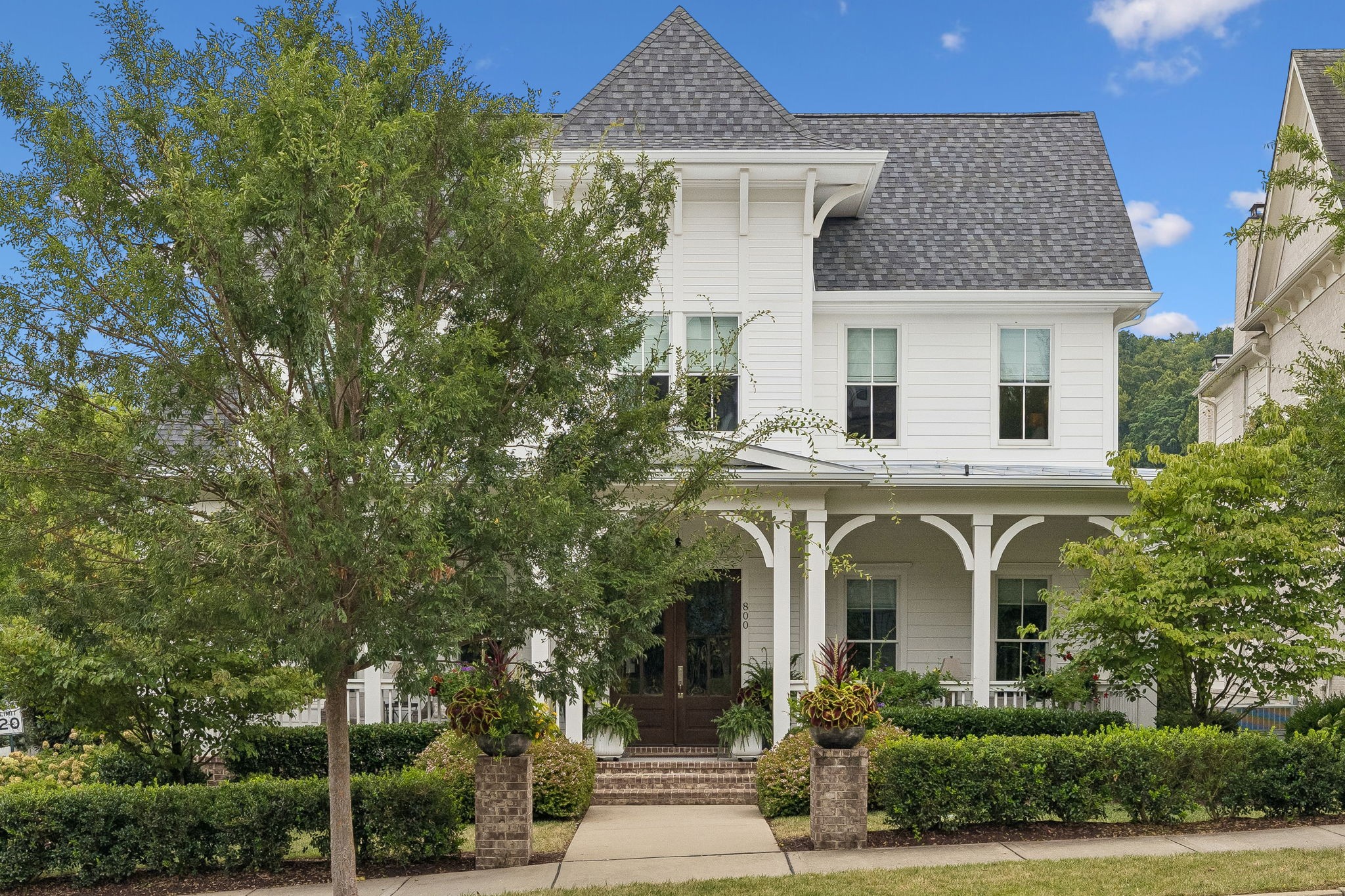 800 Stonewater Blvd
