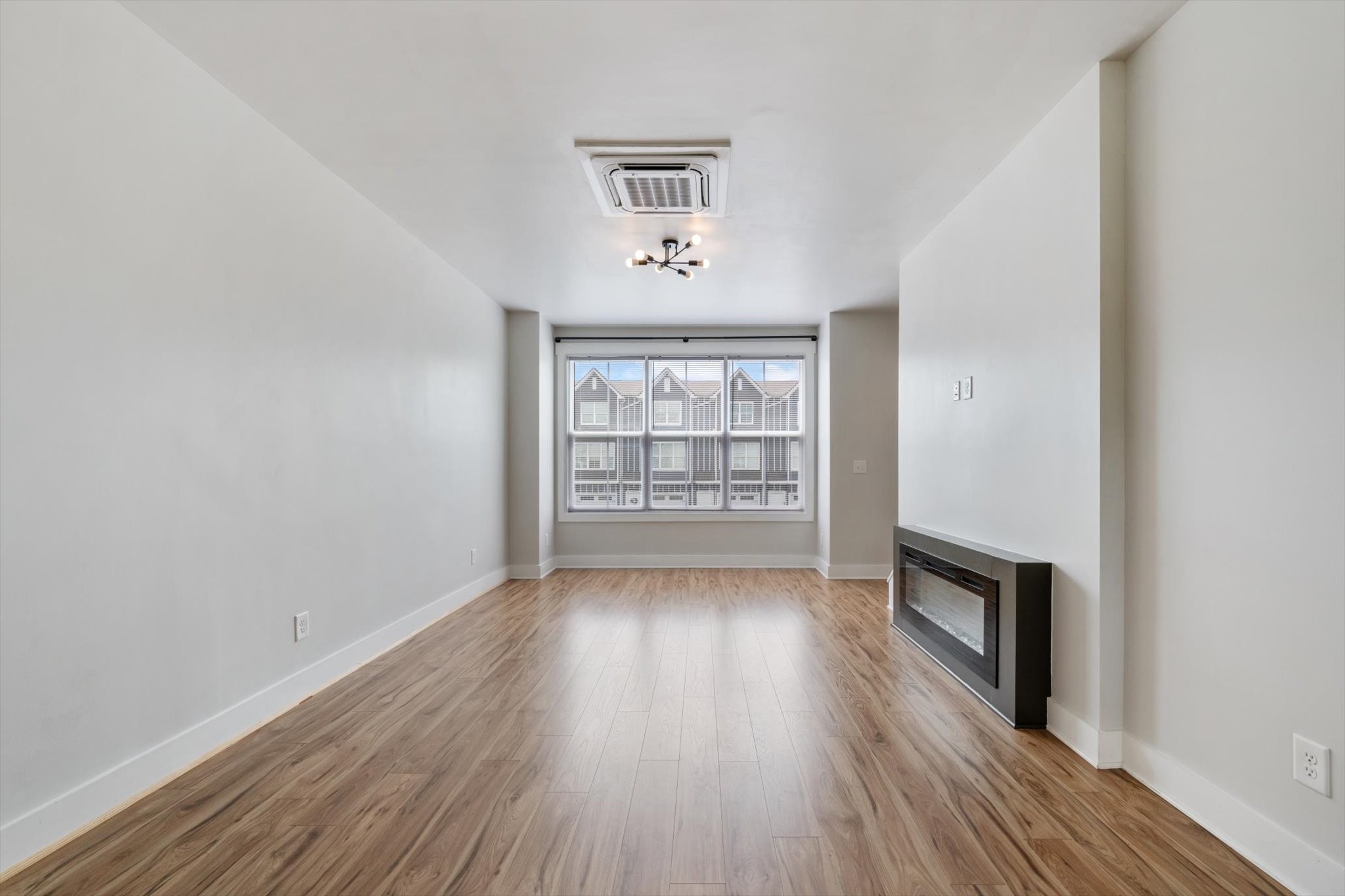 104 Harper Lndg