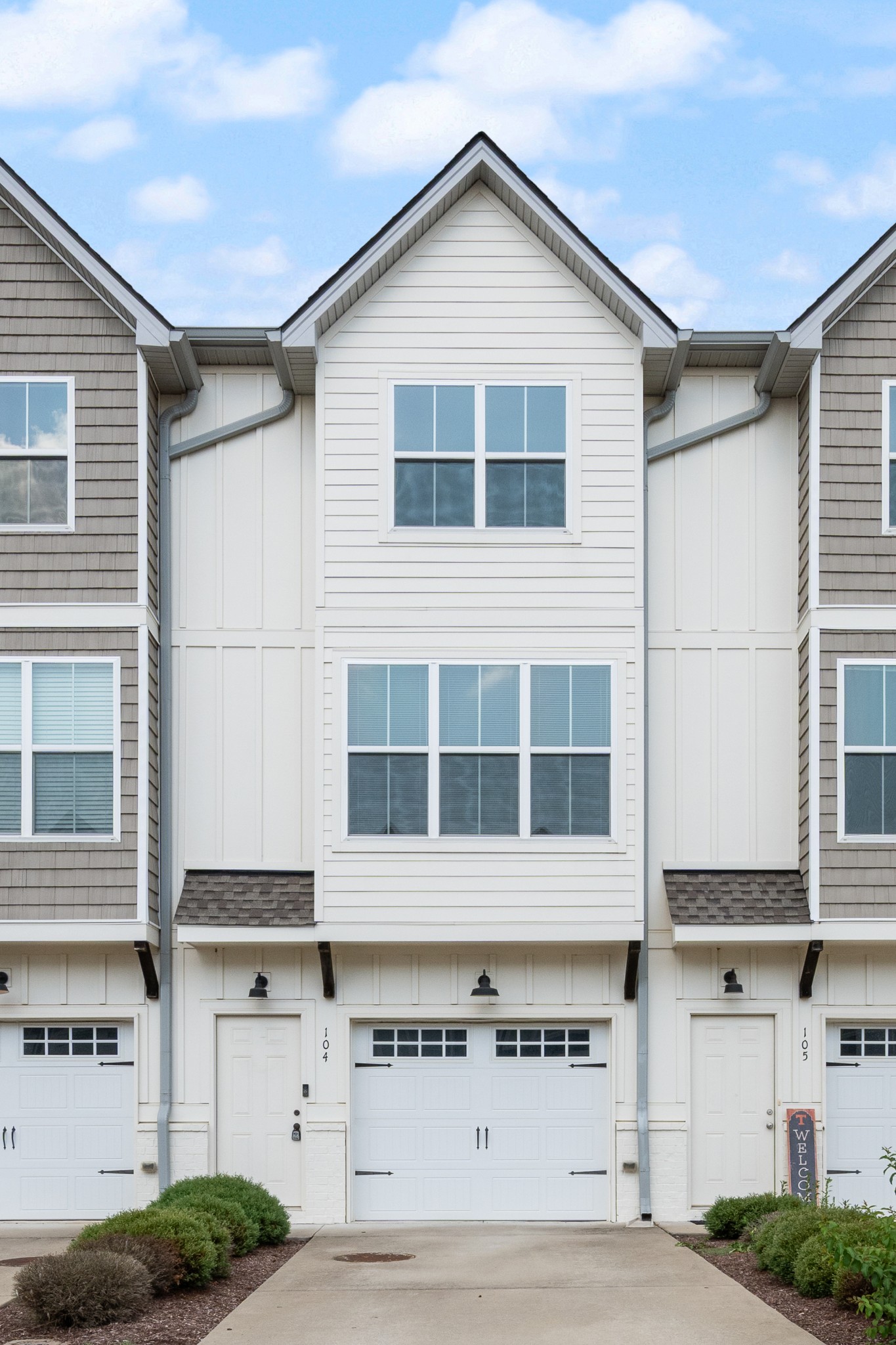 104 Harper Lndg