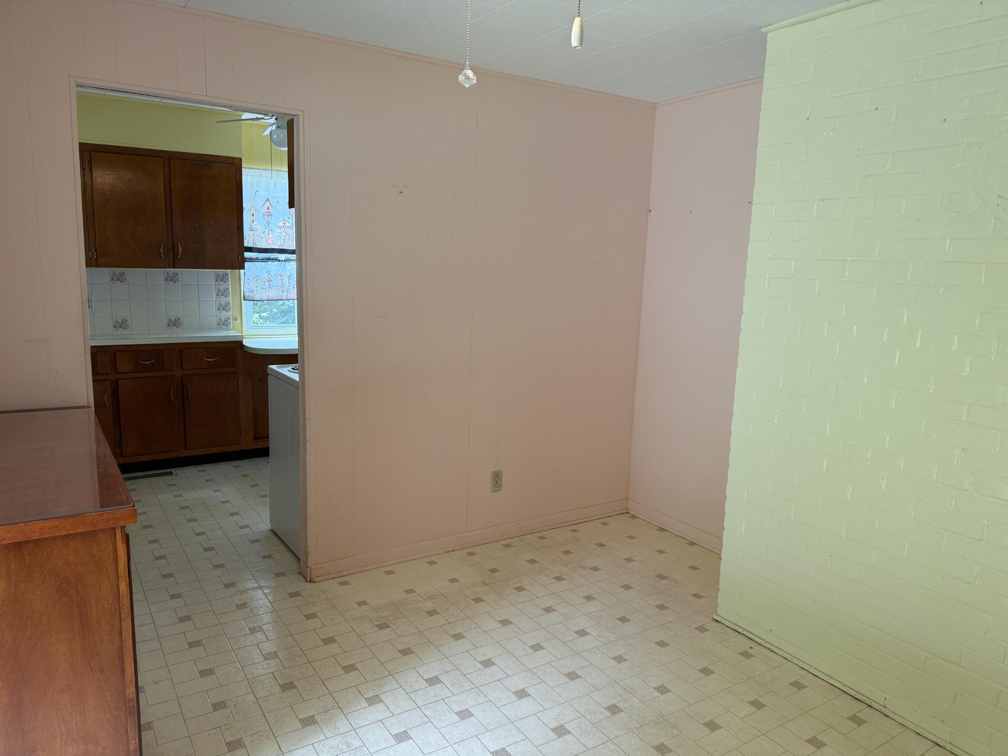 104 Pleasant Road