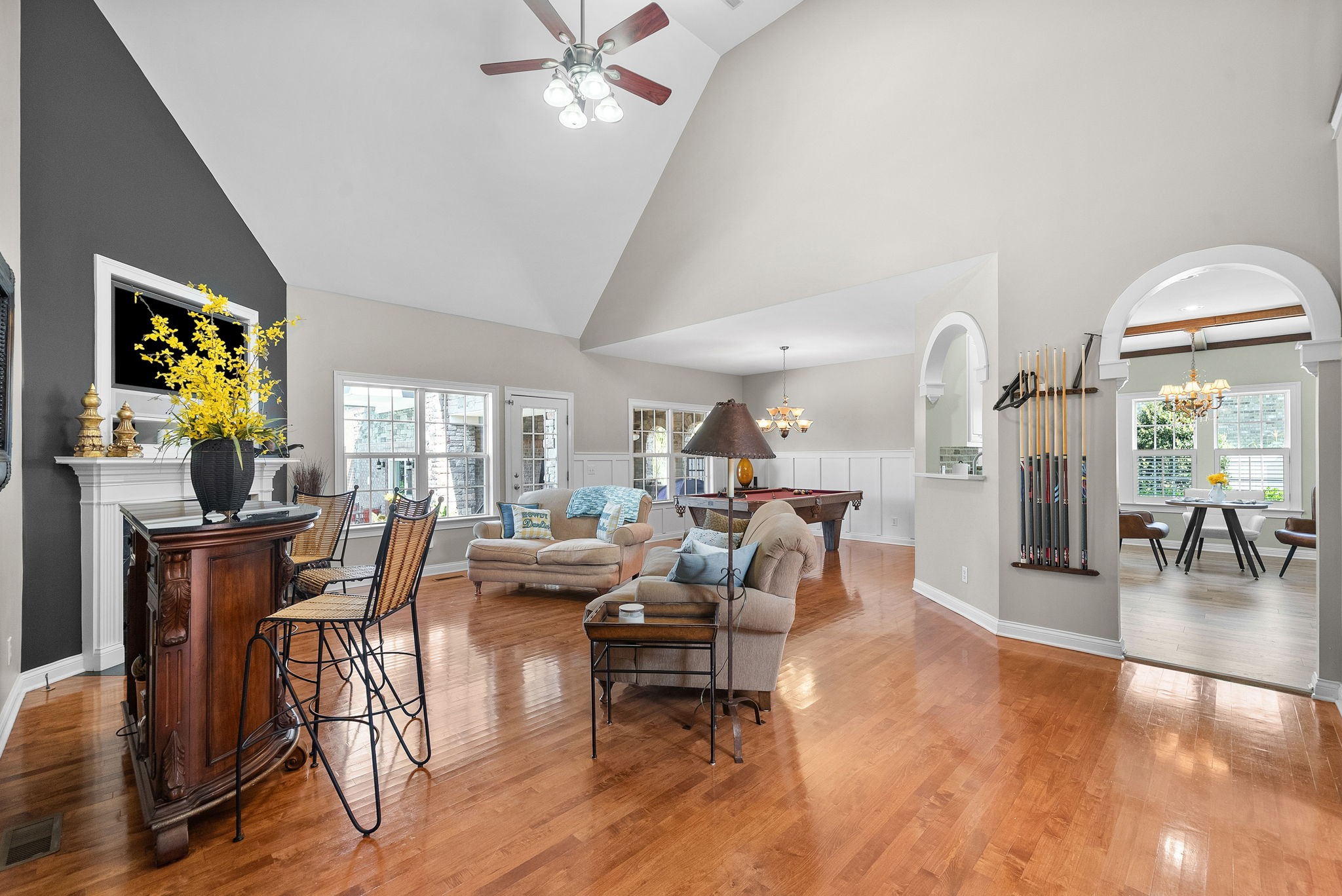 997 Grassland Chase Dr