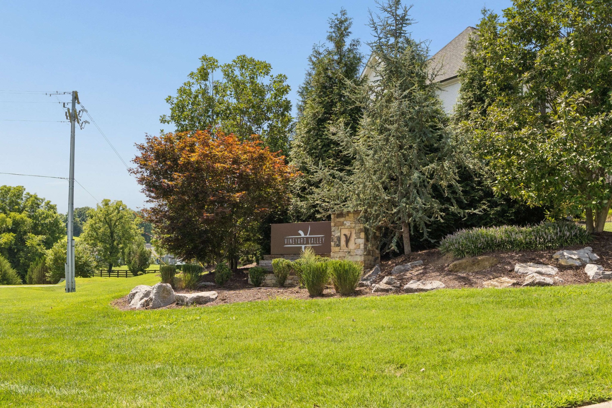 7025 Vineyard Valley Dr