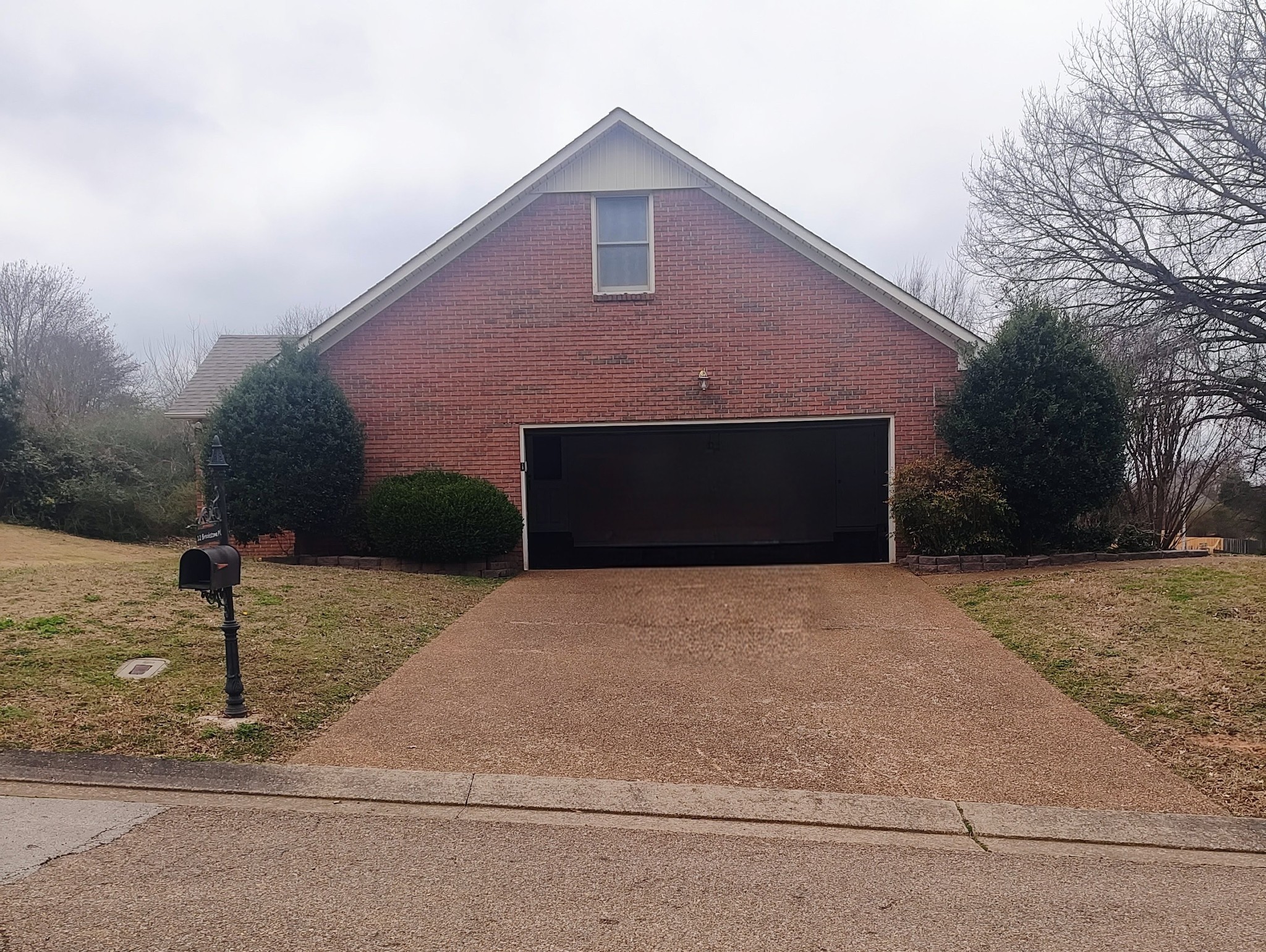 12 Brookstone Pl